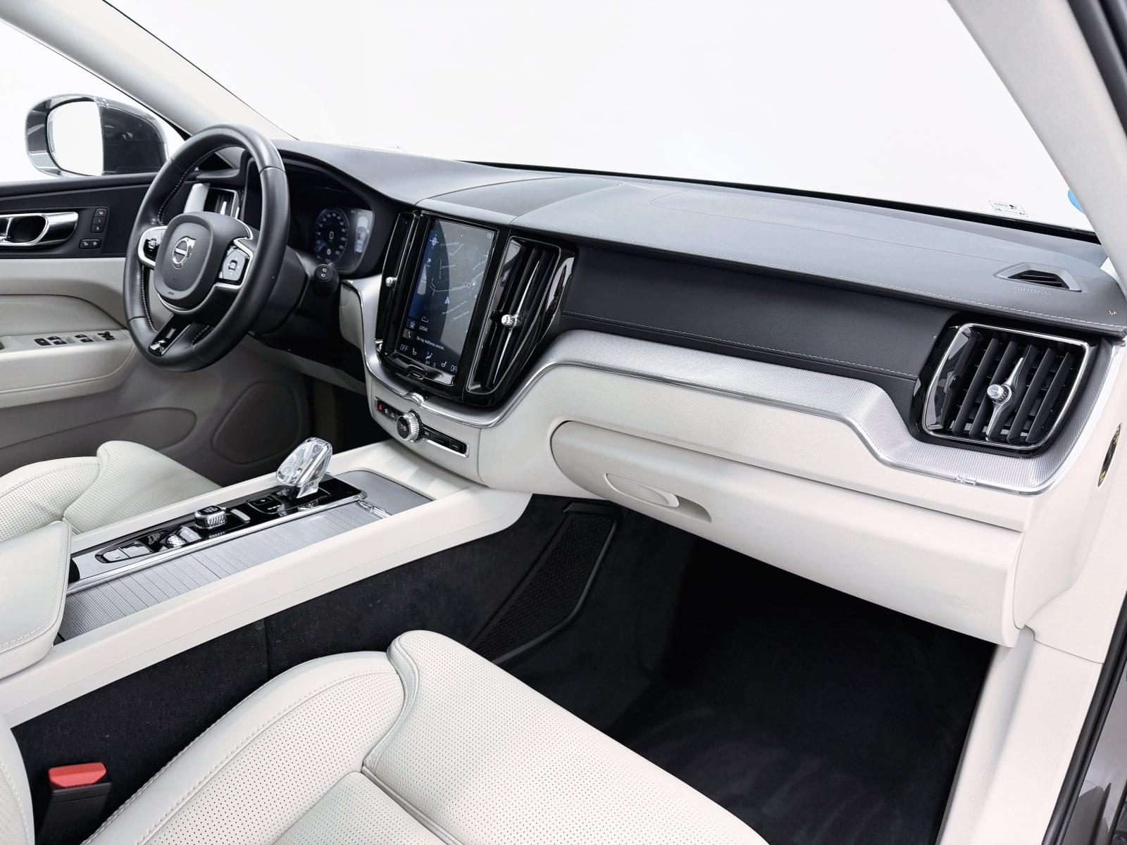 VOLVO XC60 2.0 B5 G AWD INSCRIPTION AUTO  250CV 38 