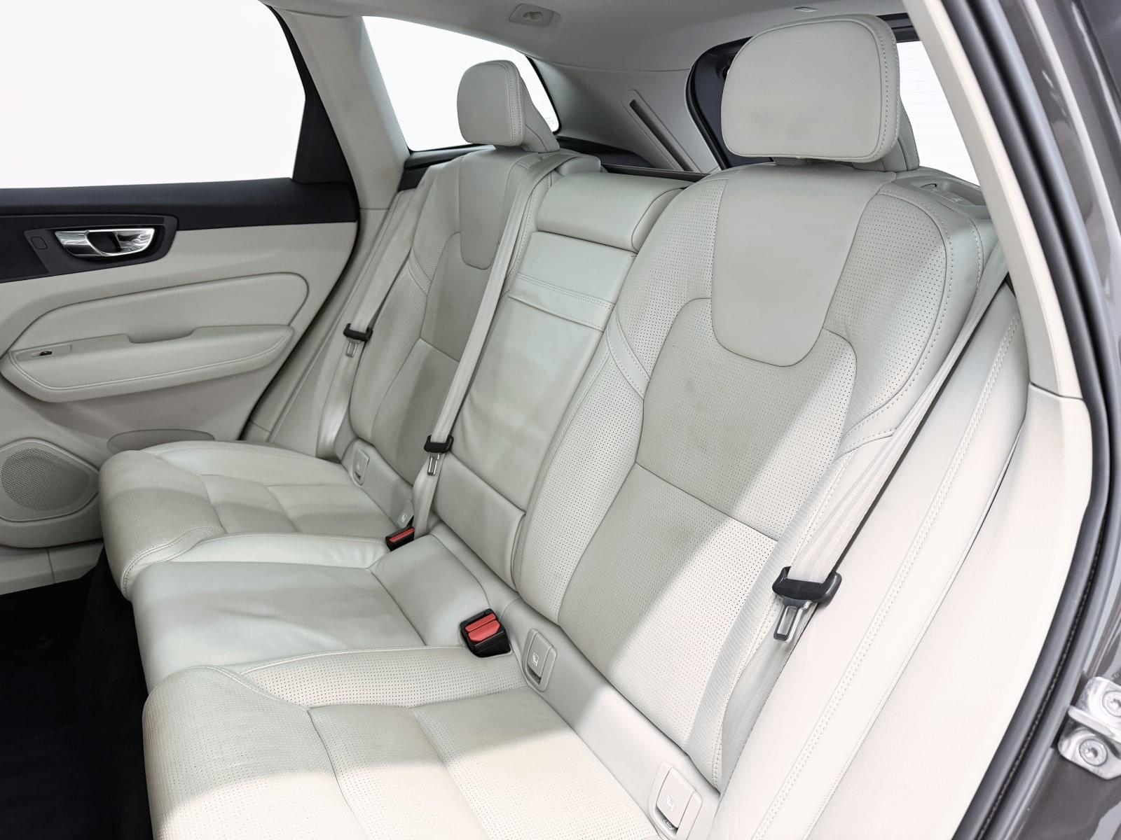 VOLVO XC60 2.0 B5 G AWD INSCRIPTION AUTO  250CV 44 