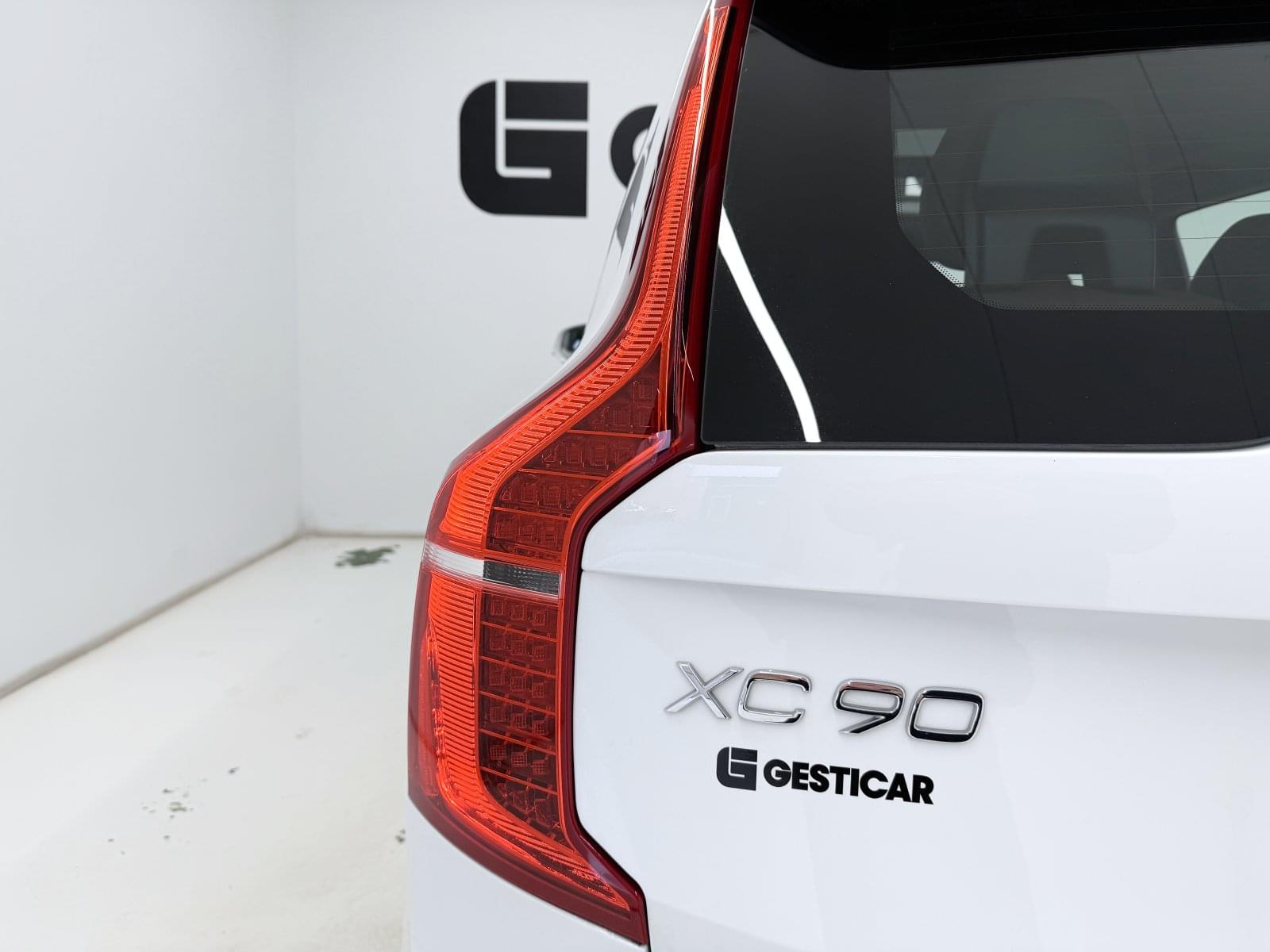 VOLVO XC90 2.0 B5 G AWD MOMENTUM AUTO 250CV 12 