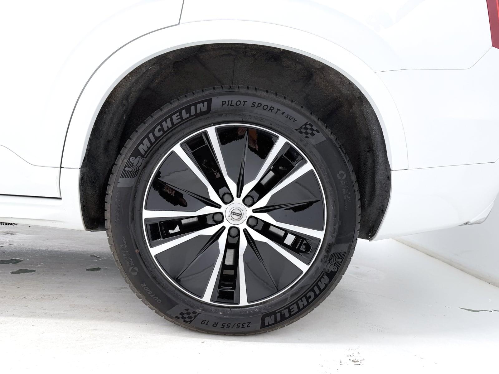 VOLVO XC90 2.0 B5 G AWD MOMENTUM AUTO 250CV 23 