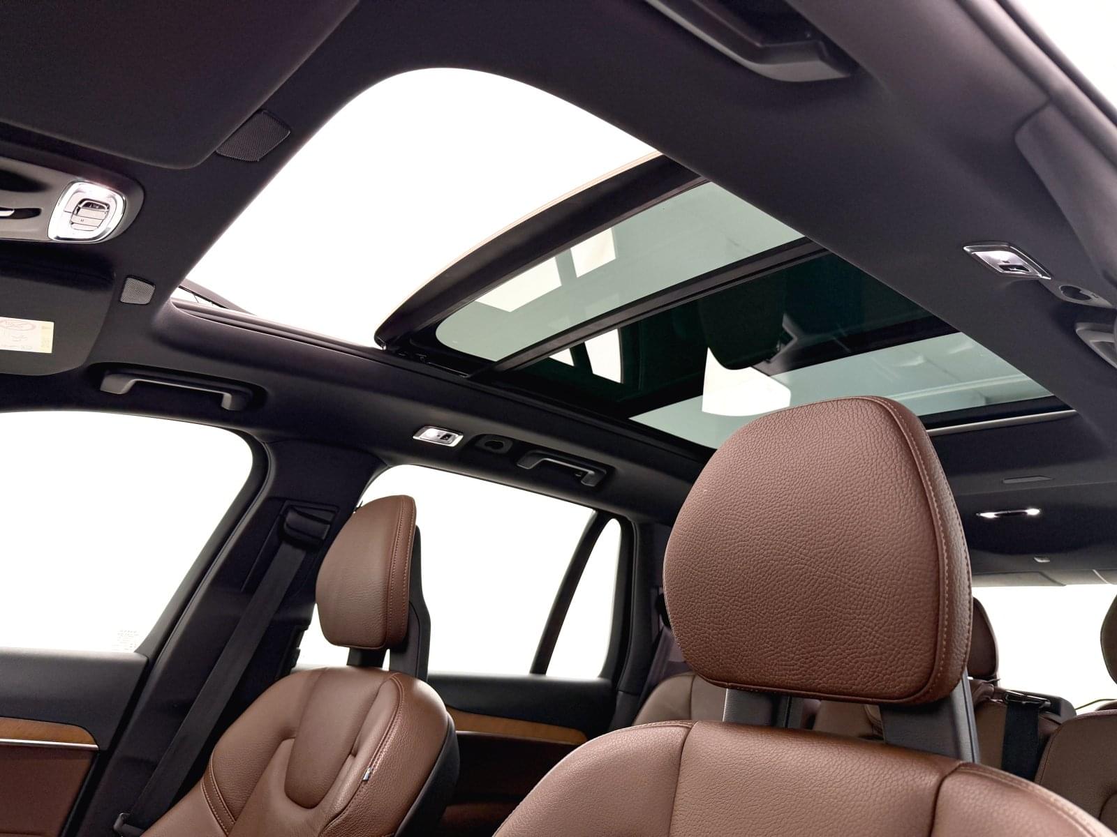 VOLVO XC90 2.0 B5 G AWD MOMENTUM AUTO 250CV 27 