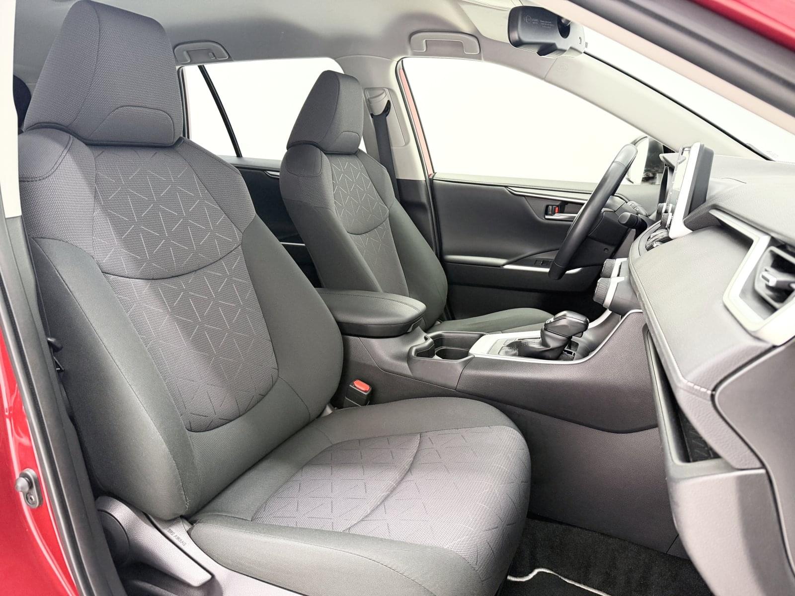 TOYOTA RAV4 2.5L 220H ADVANCE 218CV 38 