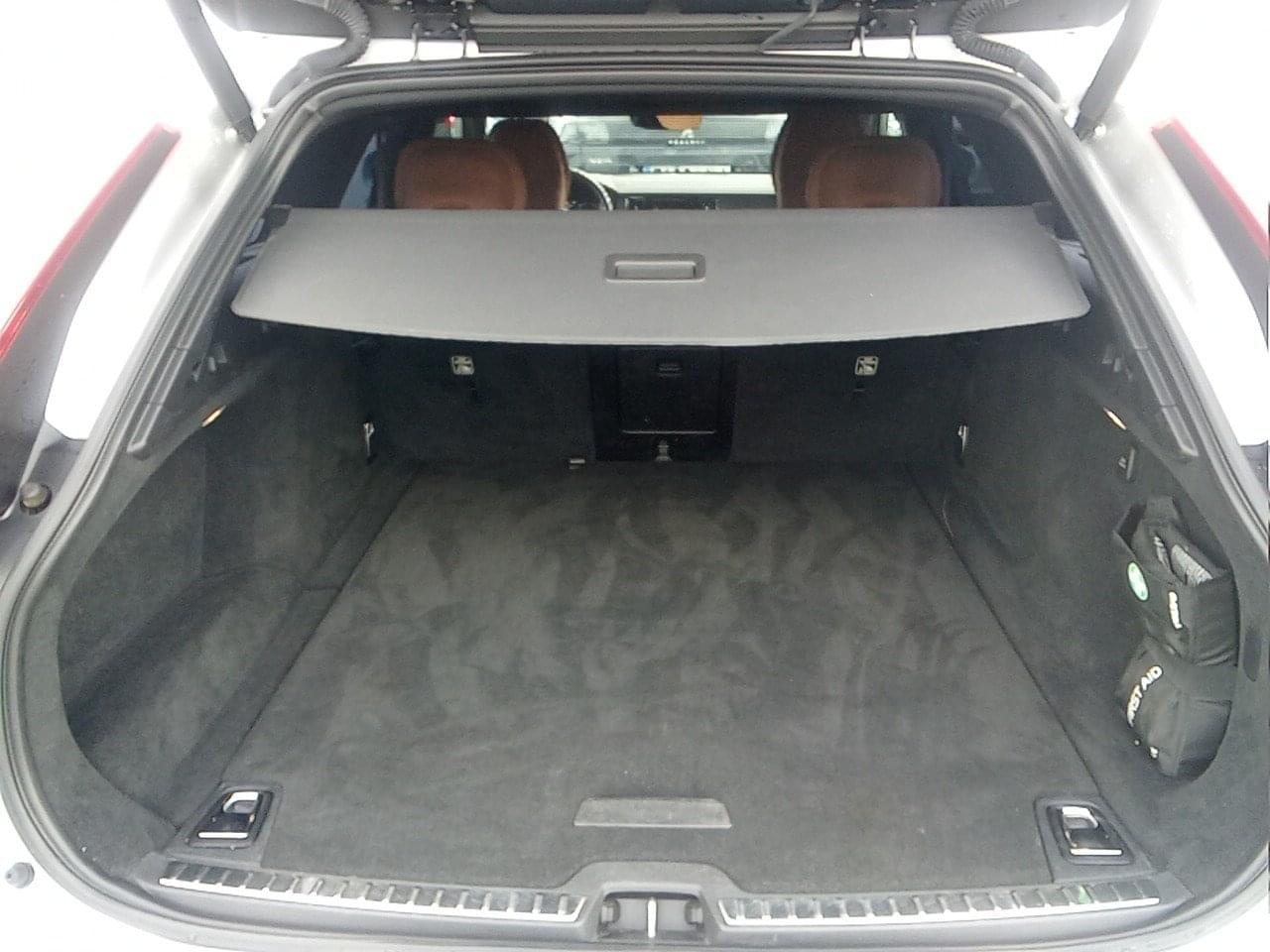 VOLVO V90 CROSS COUNTRY 2.0 D4 AWD AUTO 5 