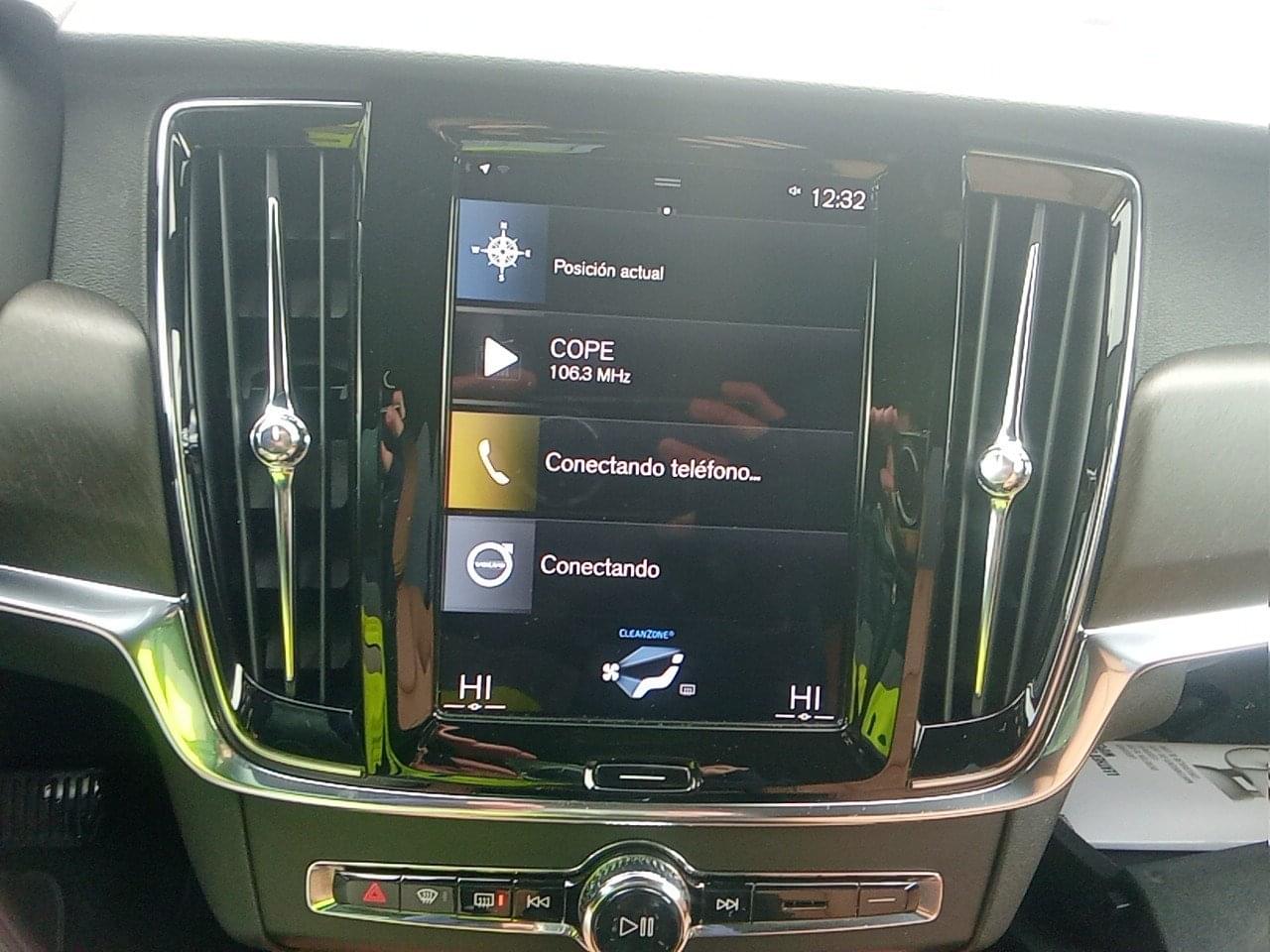 VOLVO V90 CROSS COUNTRY 2.0 D4 AWD AUTO 8 