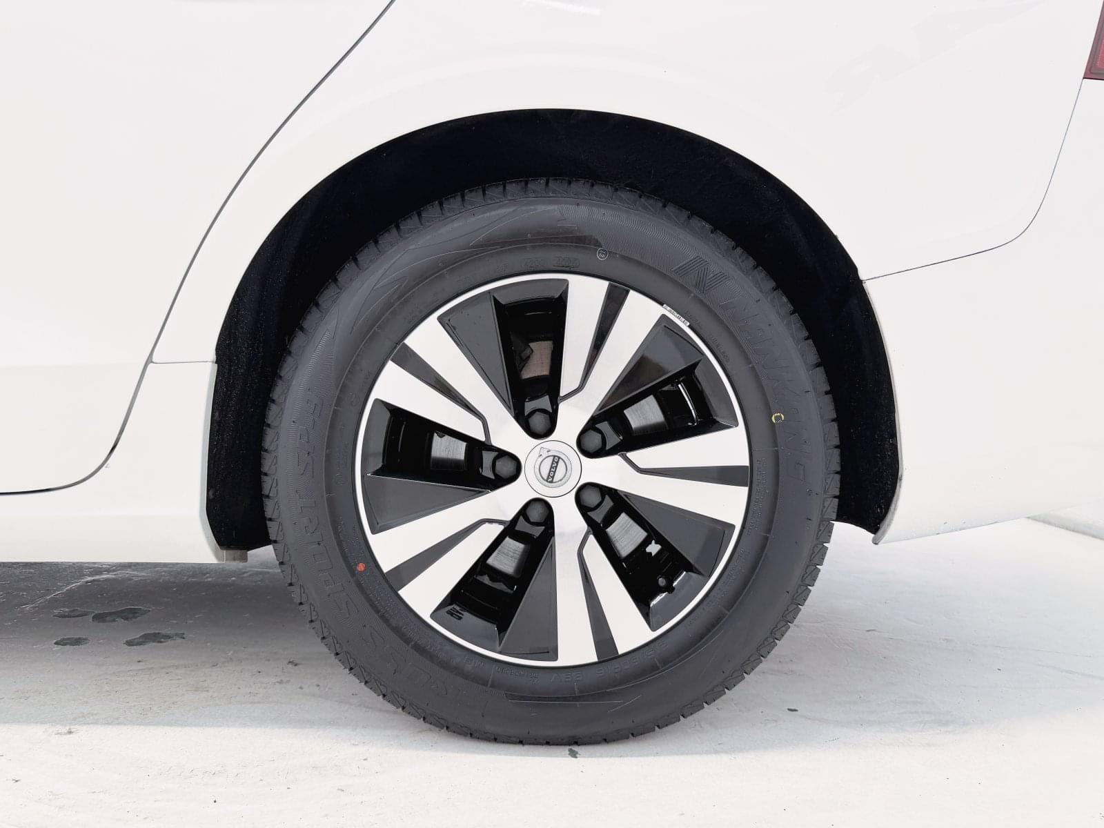 VOLVO V60 2.0 D3 150CV 21 