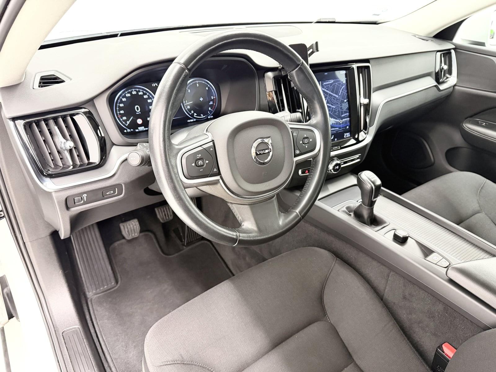 VOLVO V60 2.0 D3 150CV 25 