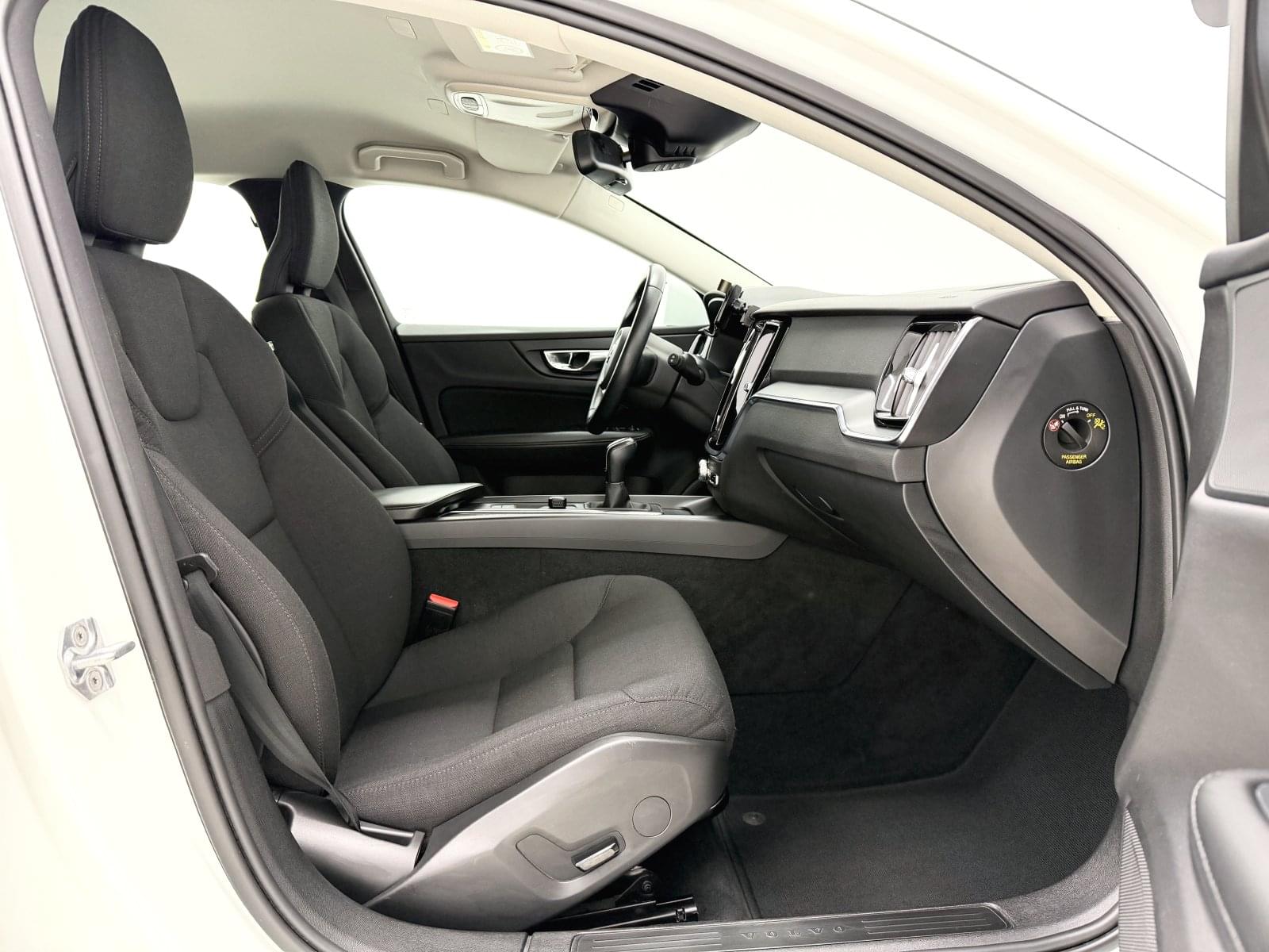 VOLVO V60 2.0 D3 150CV 37 