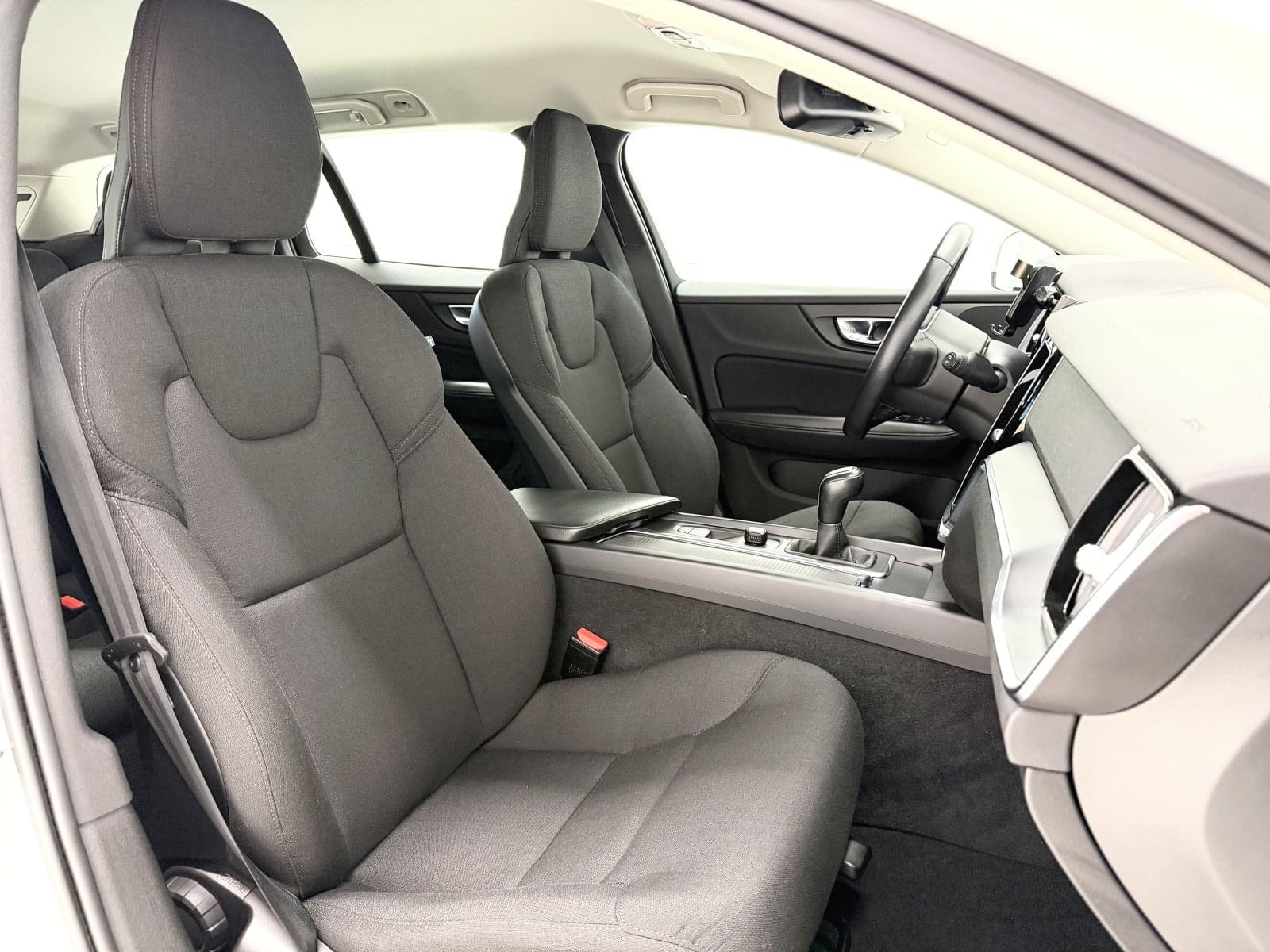 VOLVO V60 2.0 D3 150CV 38 