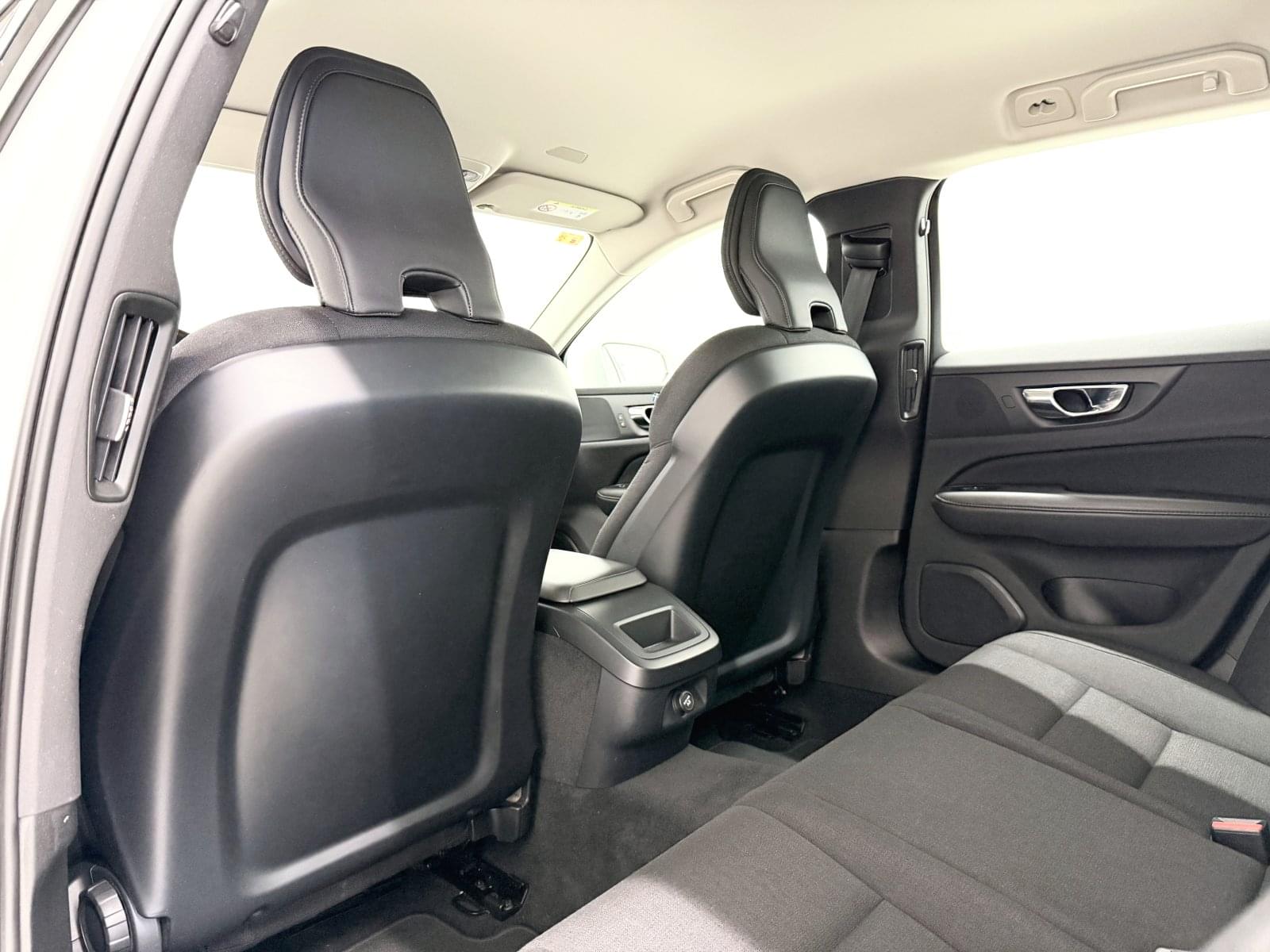 VOLVO V60 2.0 D3 150CV 39 