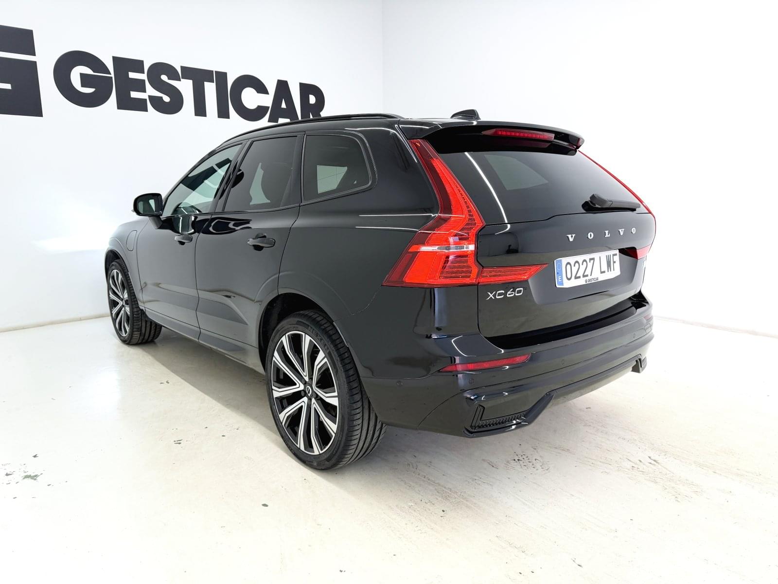 VOLVO XC60 2.0 T6 AWD RECHARGE R-DESIGN 355CV AUTO 7 