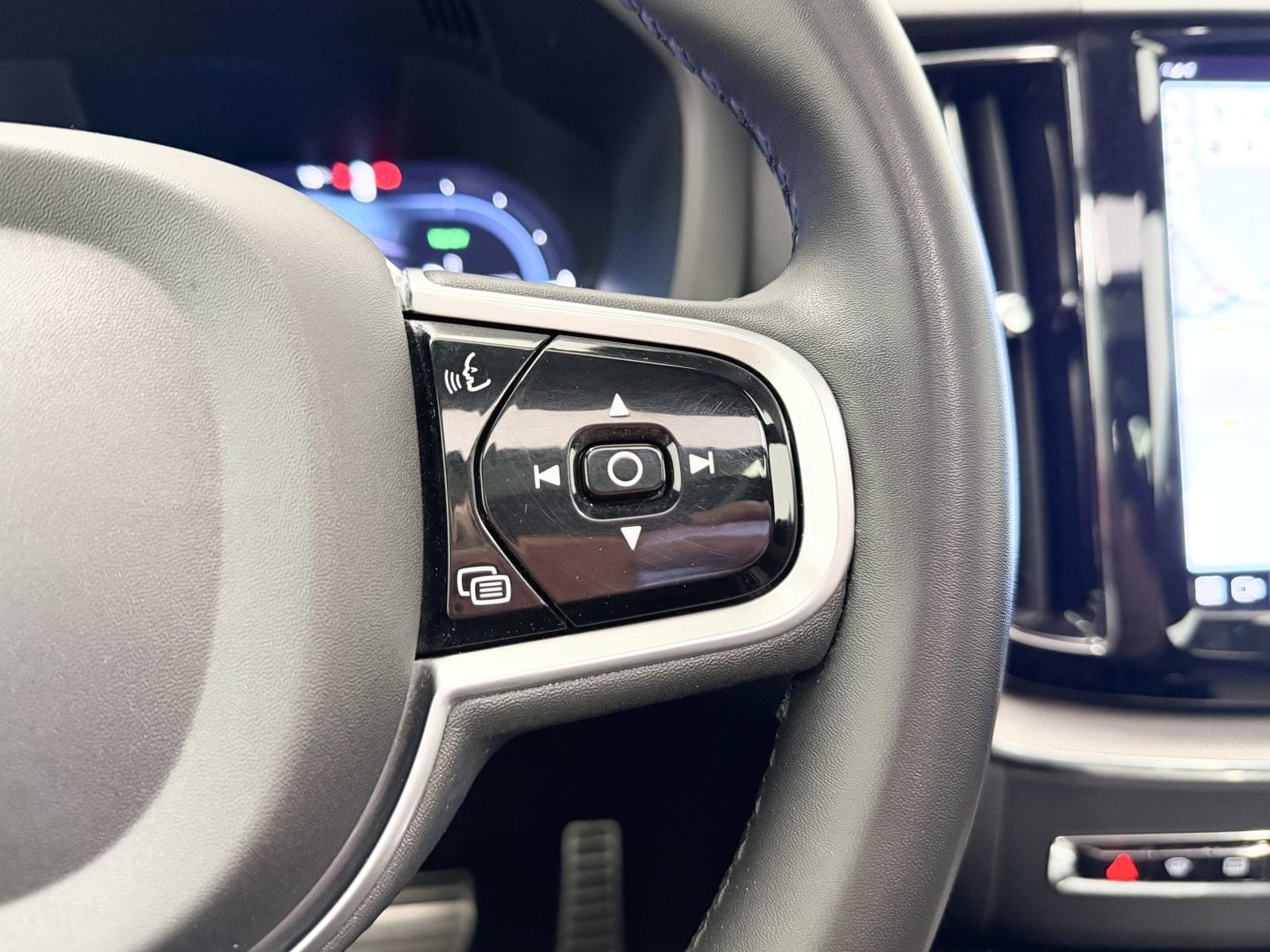 VOLVO XC60 2.0 T6 AWD RECHARGE R-DESIGN 355CV AUTO 30 