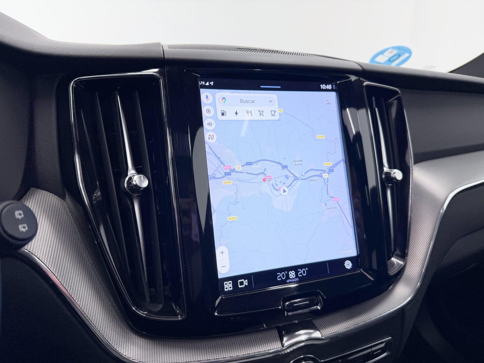 VOLVO XC60 2.0 T6 AWD RECHARGE R-DESIGN 355CV AUTO 32 