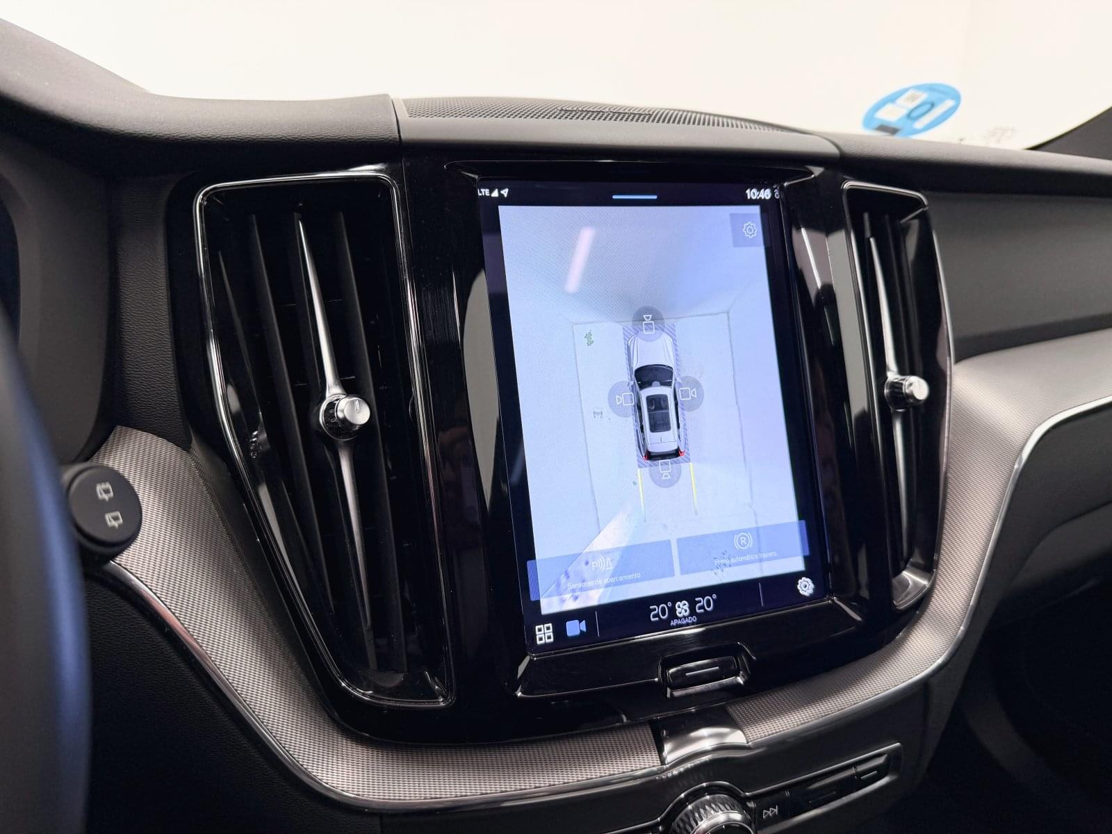 VOLVO XC60 2.0 T6 AWD RECHARGE R-DESIGN 355CV AUTO 33 