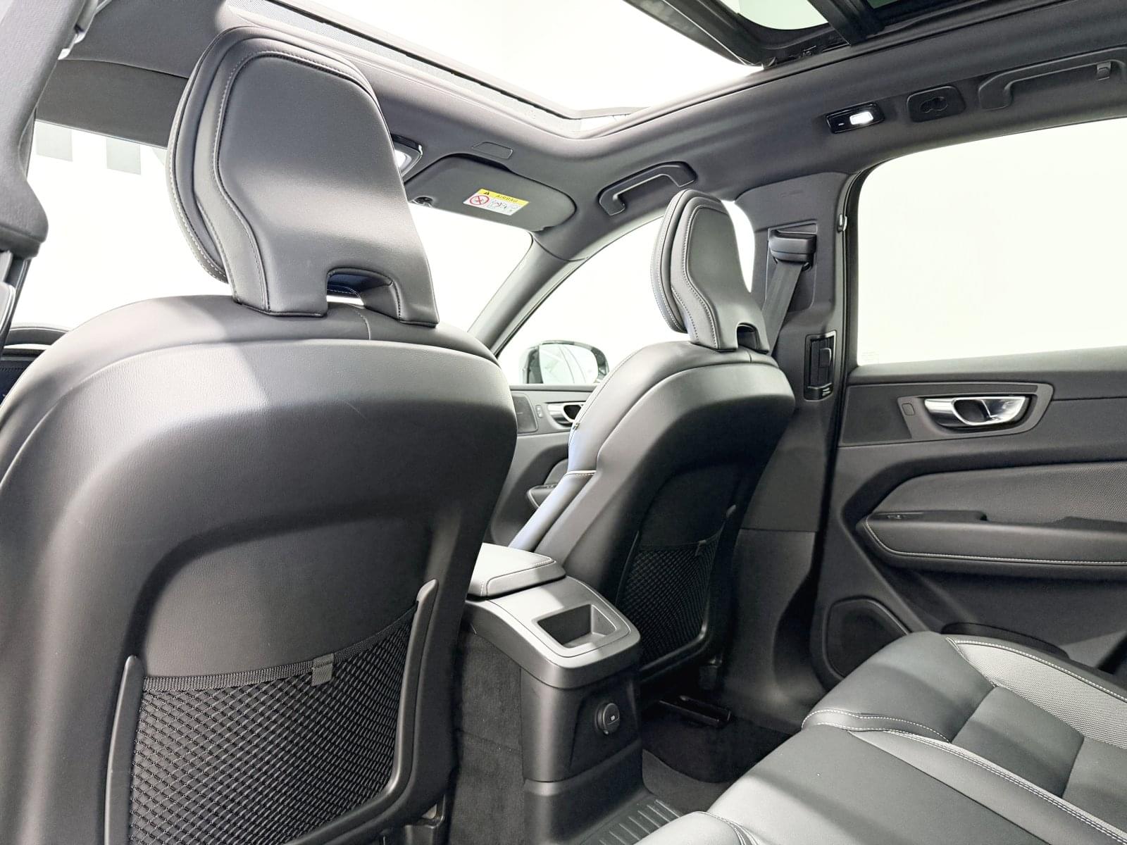 VOLVO XC60 2.0 T6 AWD RECHARGE R-DESIGN 355CV AUTO 40 