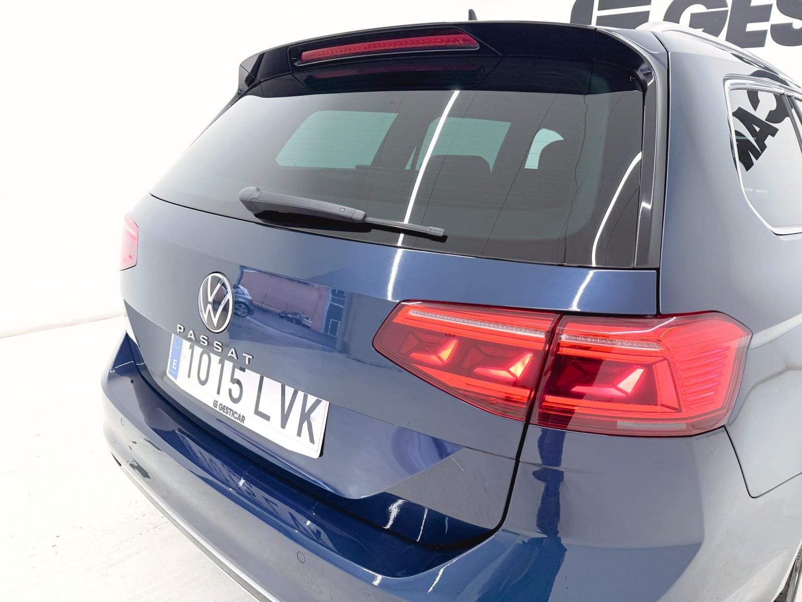 VOLKSWAGEN PASSAT VARIANT R-LINE 2.0 TSI 190CV DSG 18 