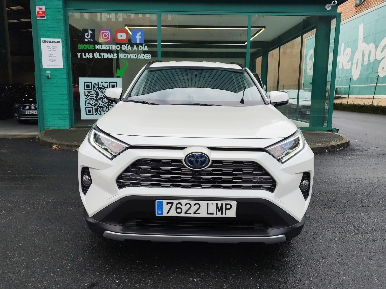 TOYOTA RAV4 2.5L 220H STYLE 4