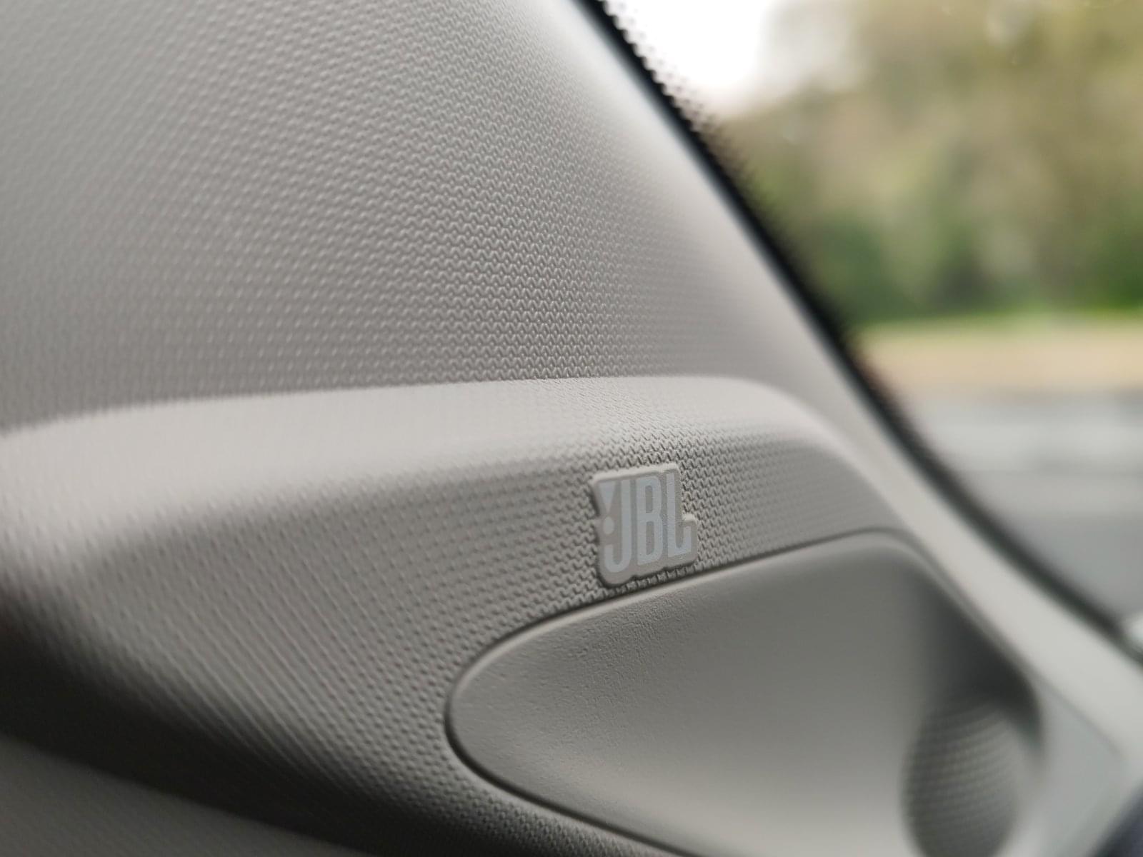 TOYOTA RAV4 2.5L 220H STYLE 11