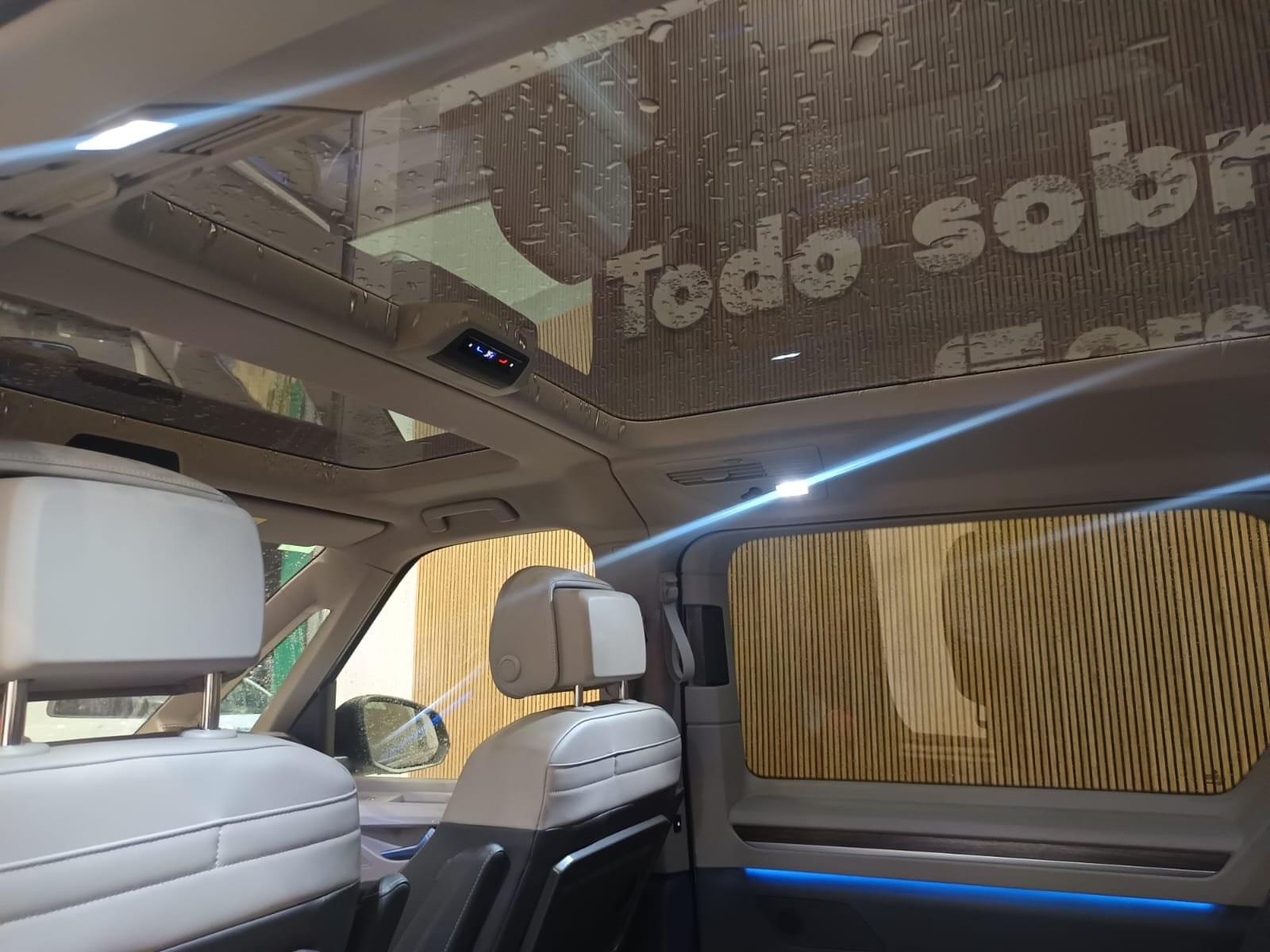 VOLKSWAGEN MULTIVAN 2.0 TSI 204CV Life DSG Larga 19