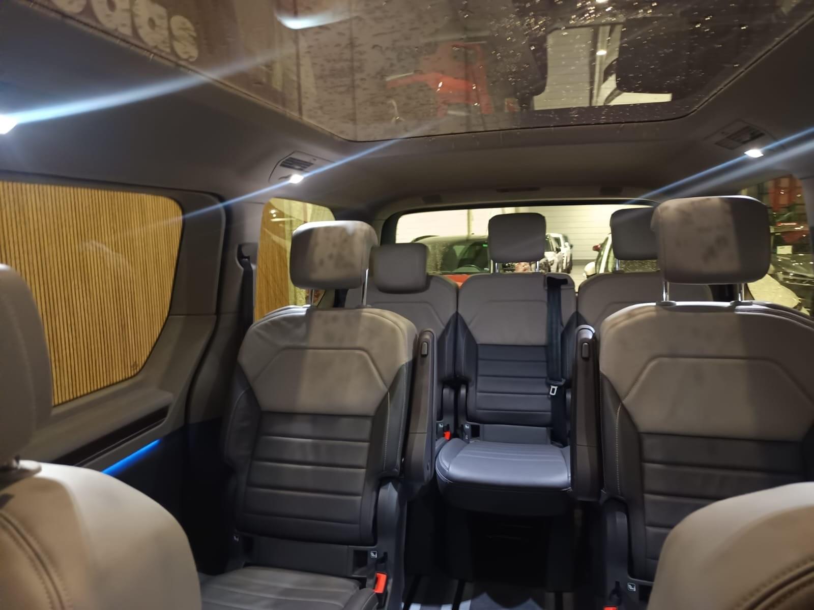 VOLKSWAGEN MULTIVAN 2.0 TSI 204CV Life DSG Larga 22