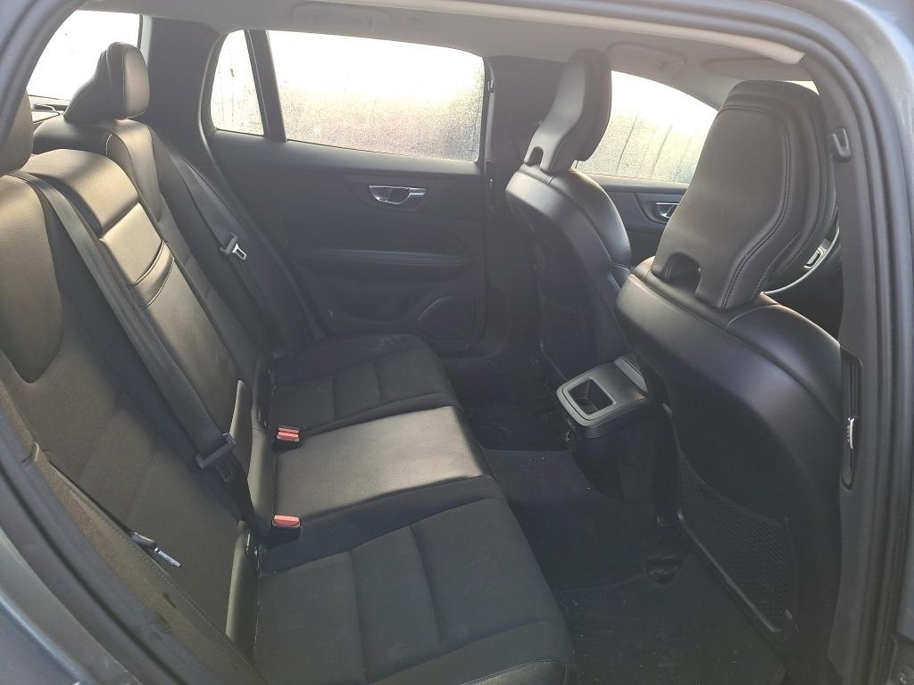 VOLVO V60 CROSS COUNTRY 2.0 D4 AUTO AWD 190CV 11