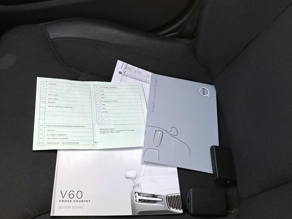 VOLVO V60 CROSS COUNTRY 2.0 D4 AUTO AWD 190CV 12