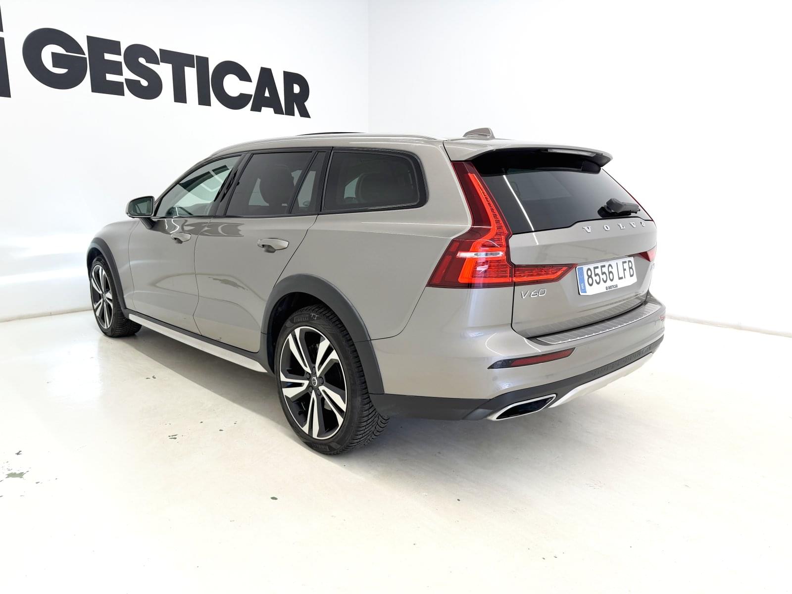 VOLVO V60 CROSS COUNTRY D4 AWD 190CV INSCRIPTION 10 