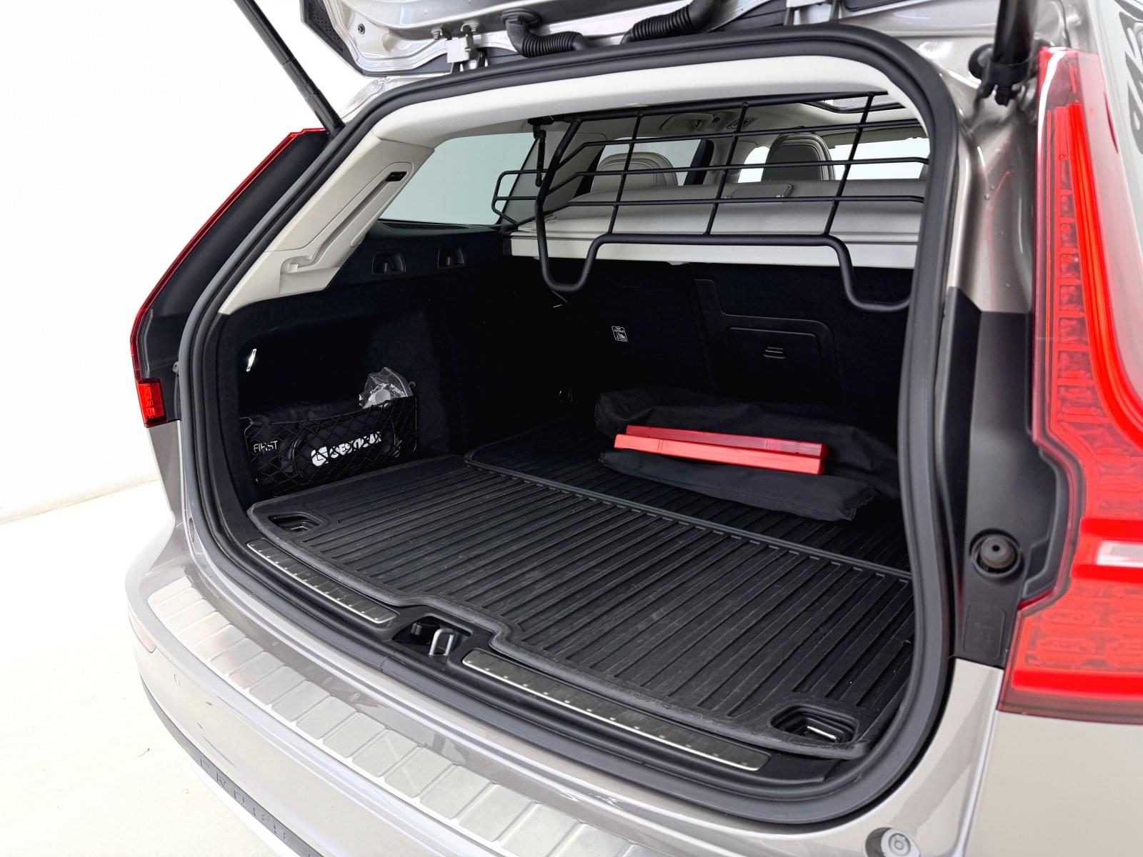 VOLVO V60 CROSS COUNTRY D4 AWD 190CV INSCRIPTION 16 