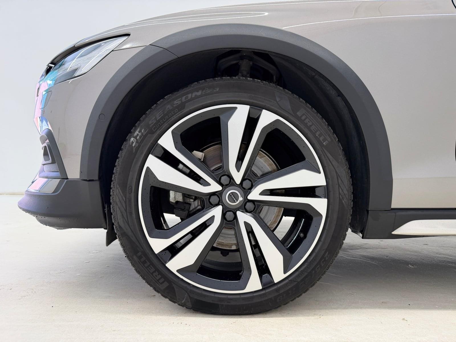 VOLVO V60 CROSS COUNTRY D4 AWD 190CV INSCRIPTION 21 