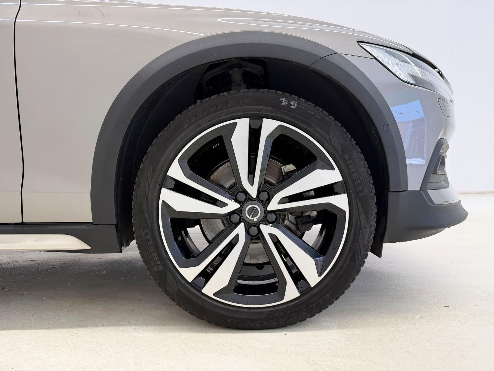 VOLVO V60 CROSS COUNTRY D4 AWD 190CV INSCRIPTION 20 