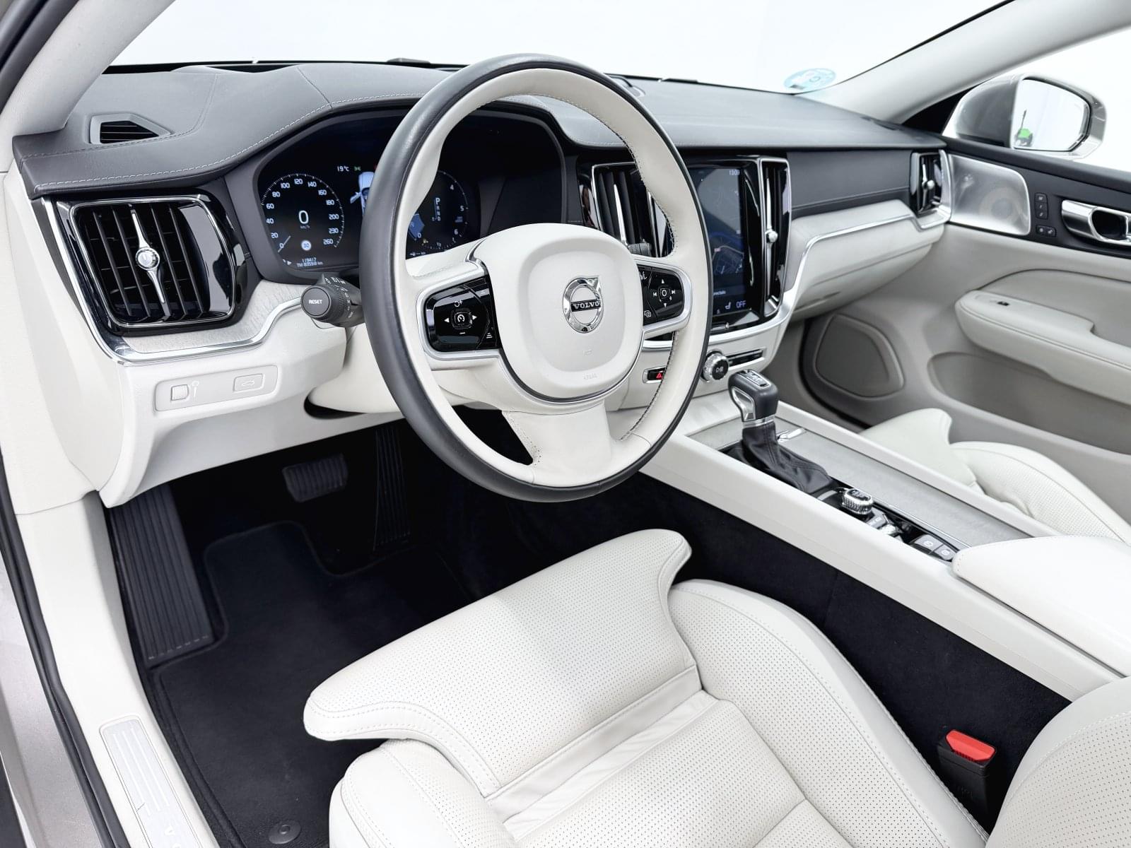 VOLVO V60 CROSS COUNTRY D4 AWD 190CV INSCRIPTION 28 