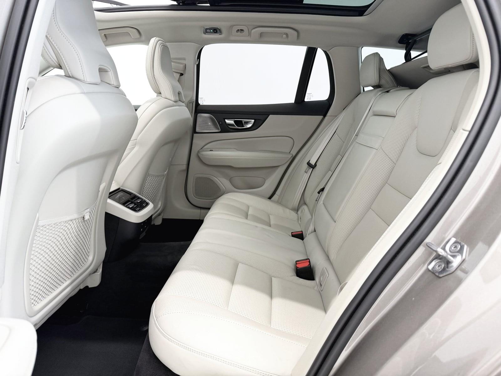 VOLVO V60 CROSS COUNTRY D4 AWD 190CV INSCRIPTION 45 