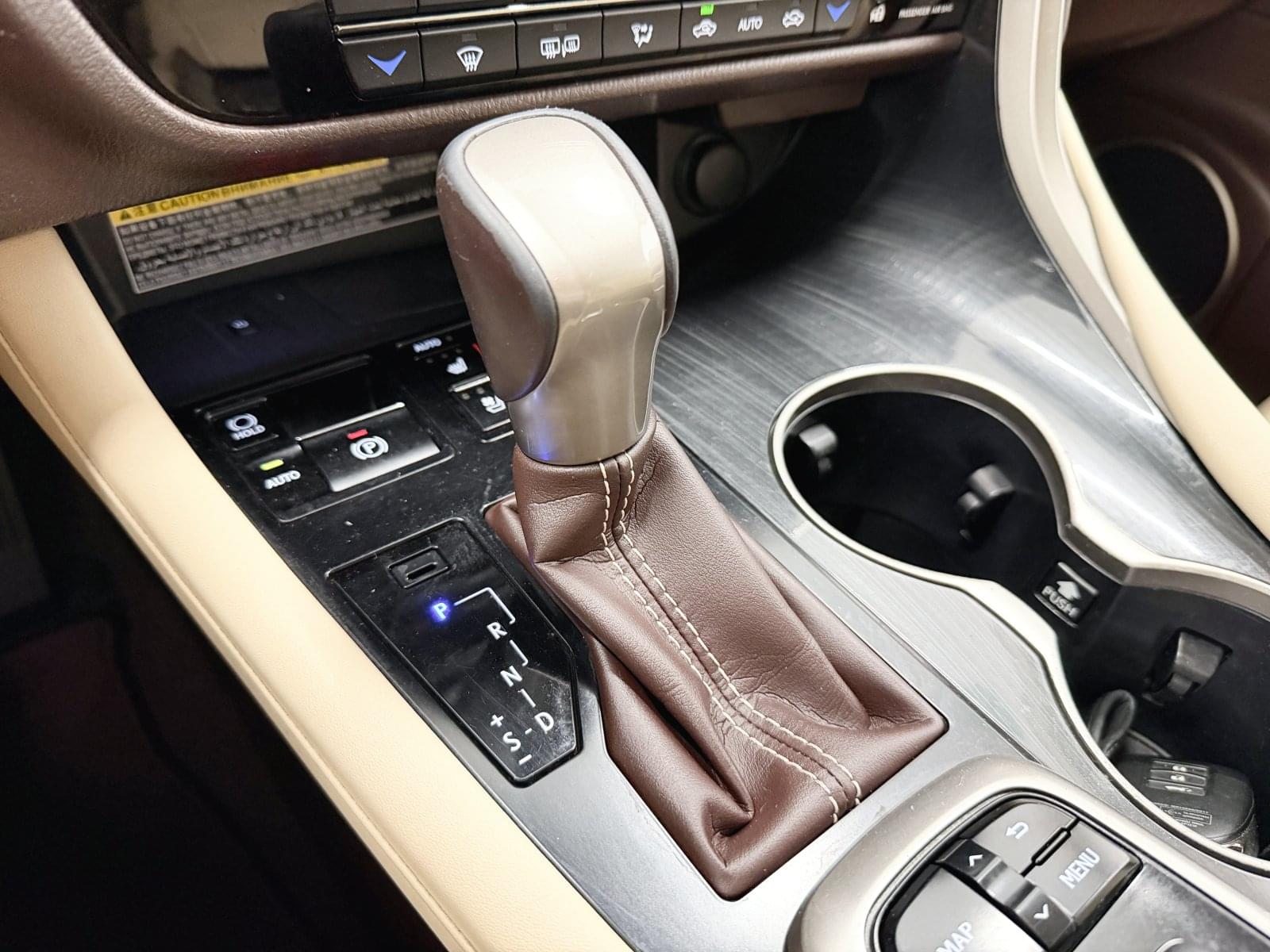 LEXUS RX 450 H L 262cv 38 