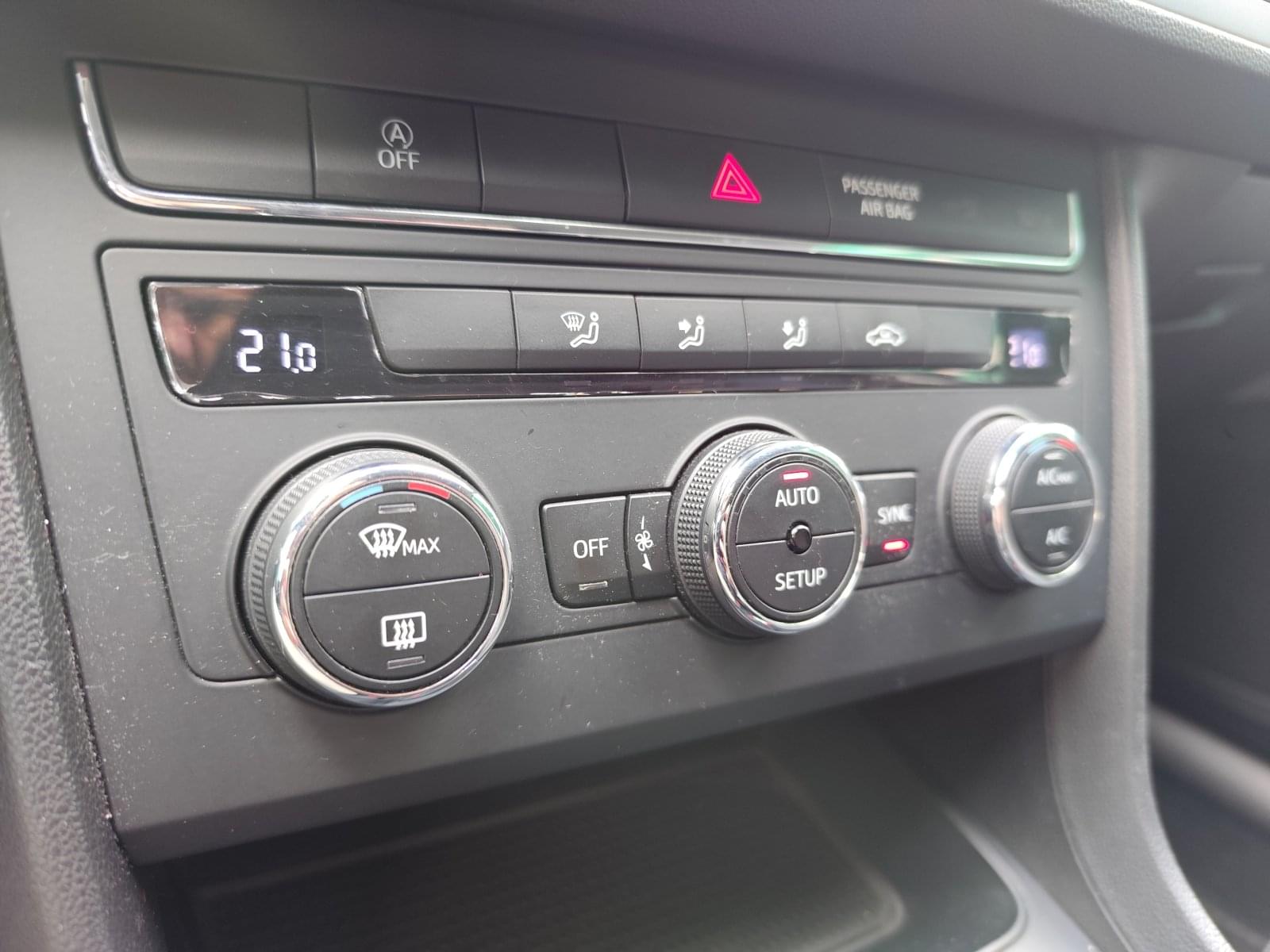 SEAT LEÓN ST 1.2 TSI 110CV STYLE 12