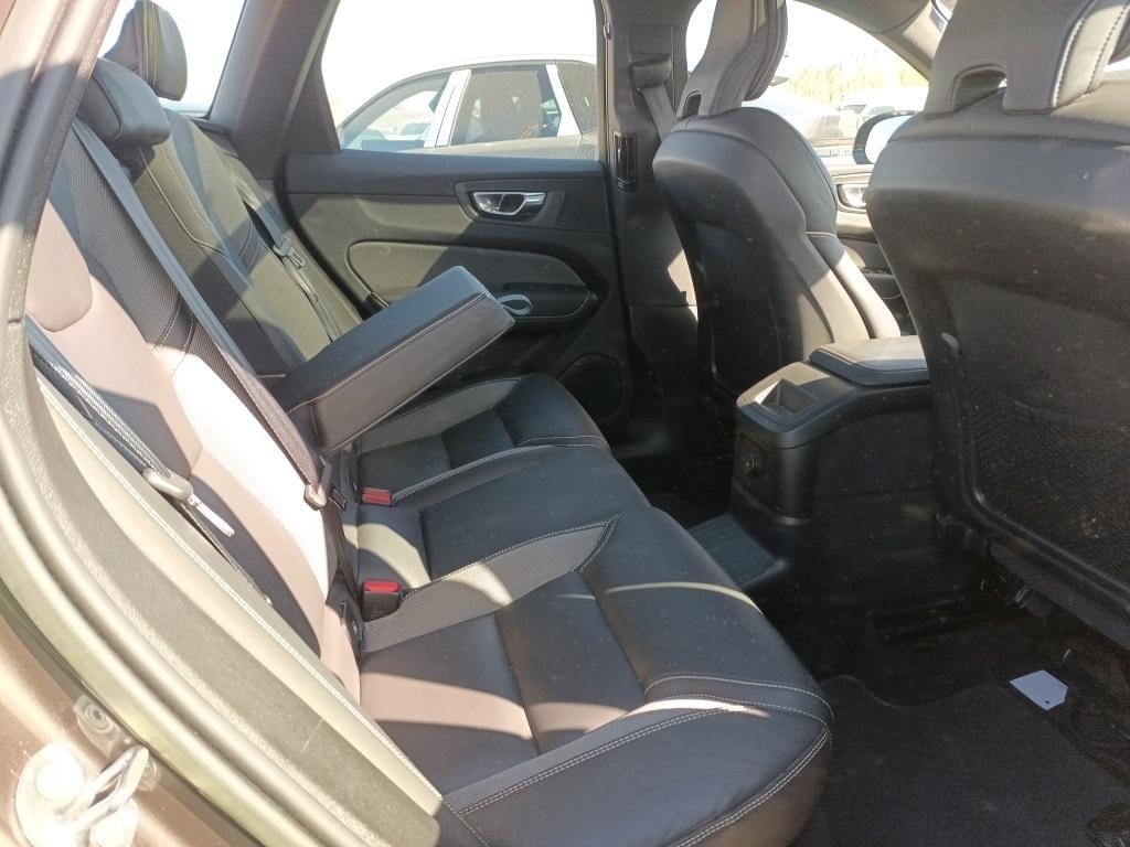 VOLVO XC60 2.0 T6 AWD RECHARGE R-DESIGN AUTO 350 CV 10 