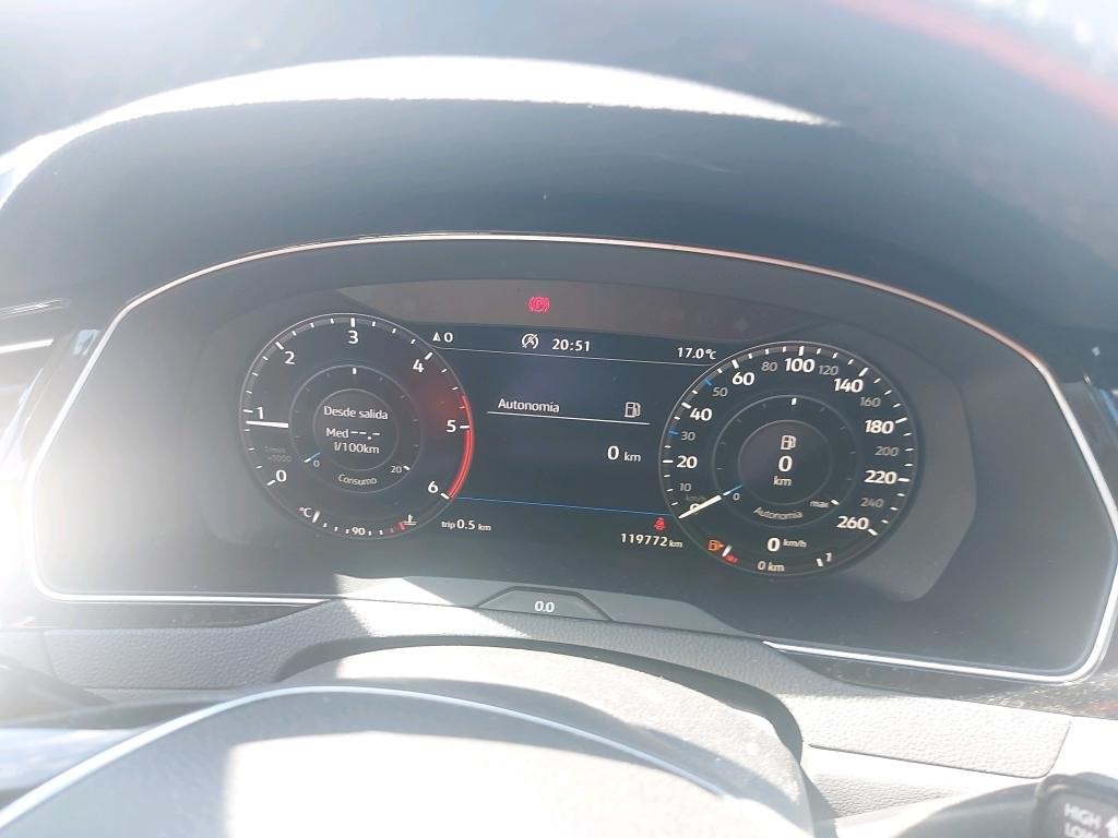 VOLKSWAGEN PASSAT SEDáN SPORT 2.0 TDI 150CV 6