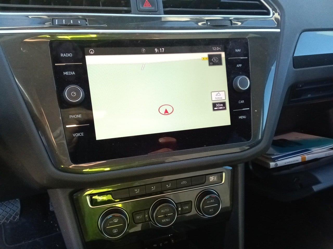 VOLKSWAGEN TIGUAN SPORT 2.0 TDI  DSG 150CV 9 