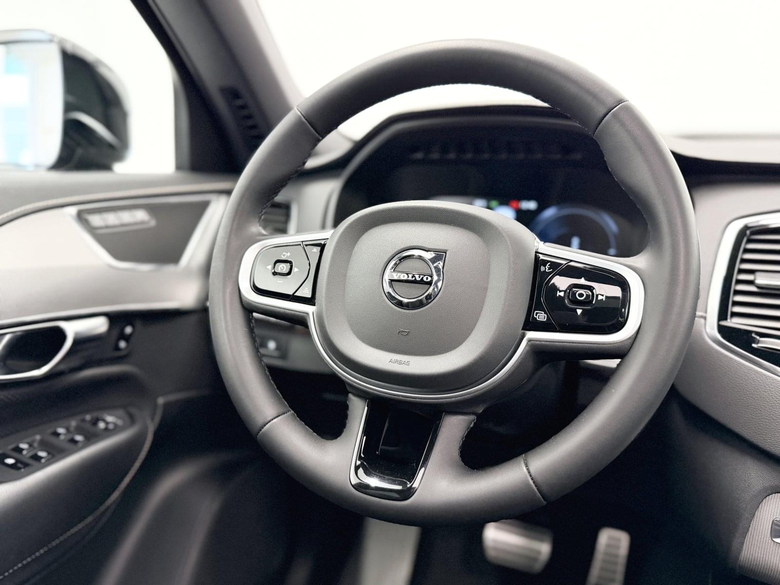 VOLVO XC90 2.0 T8 AWD RECHARGE R-DESIGN AUTO  455CV 30 