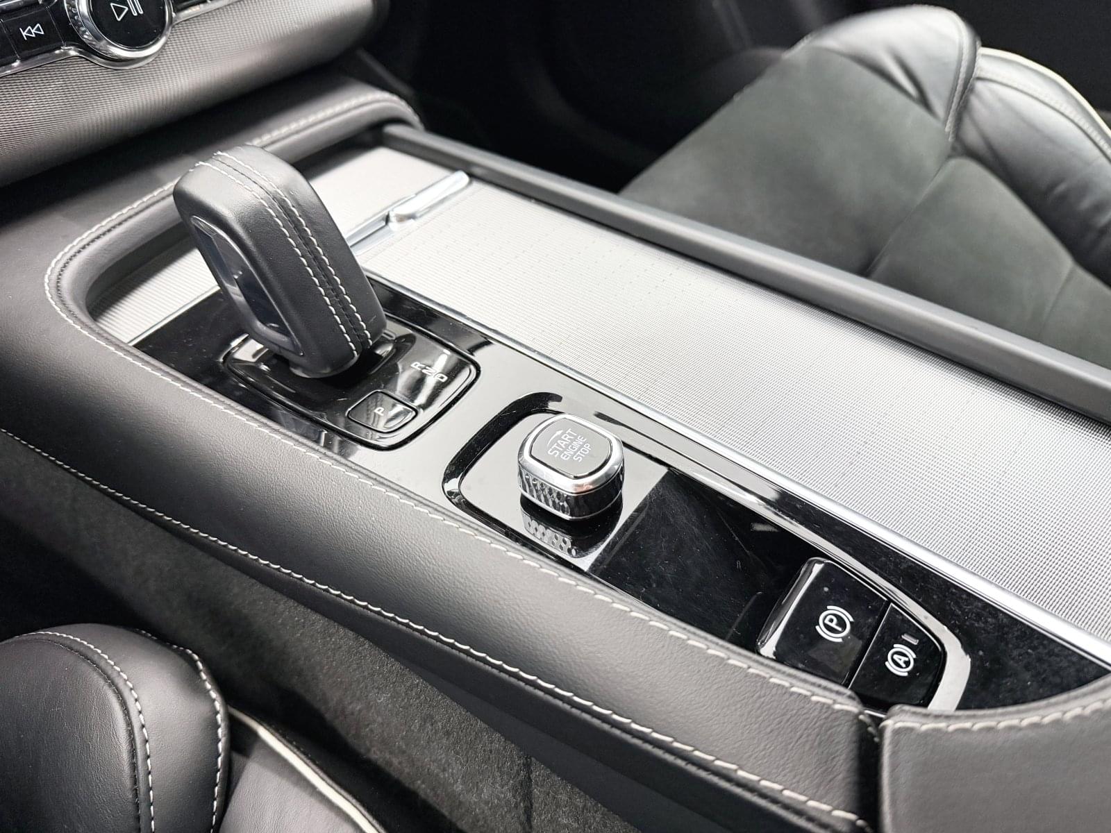 VOLVO XC90 2.0 T8 AWD RECHARGE R-DESIGN AUTO  455CV 38 