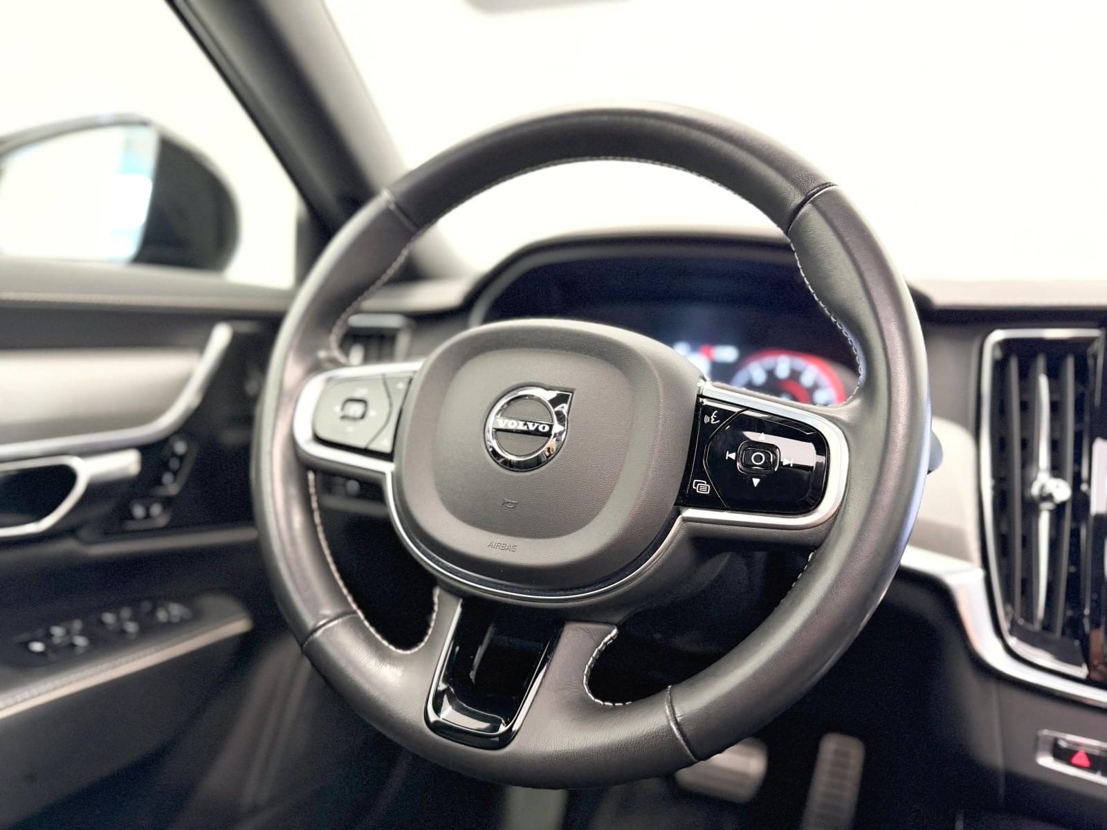 VOLVO S90 2.0 B4 G R-DESIGN AUTO 197CV 22 