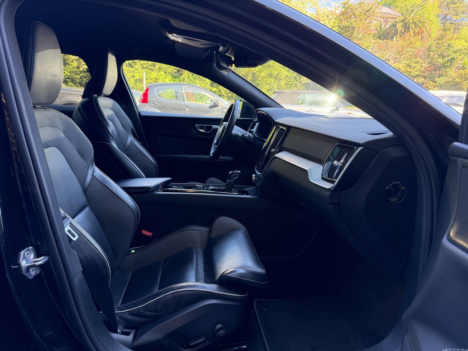 VOLVO S60 2.0 T5 RDESIGN AUTO 19