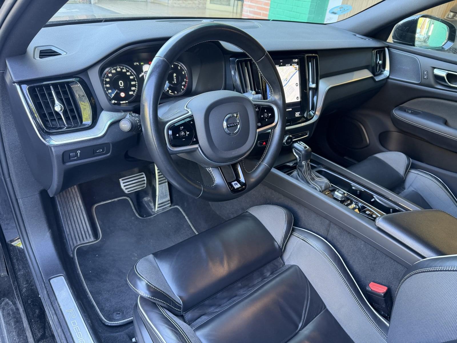 VOLVO S60 2.0 T5 RDESIGN AUTO 12