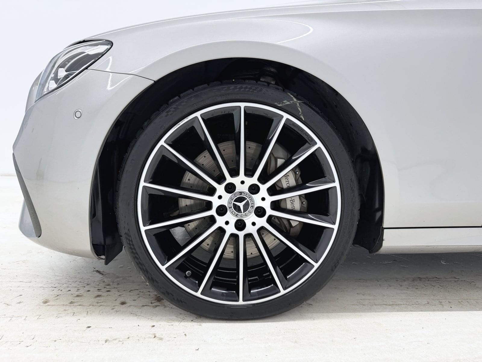 MERCEDES CLASE E 400D 23