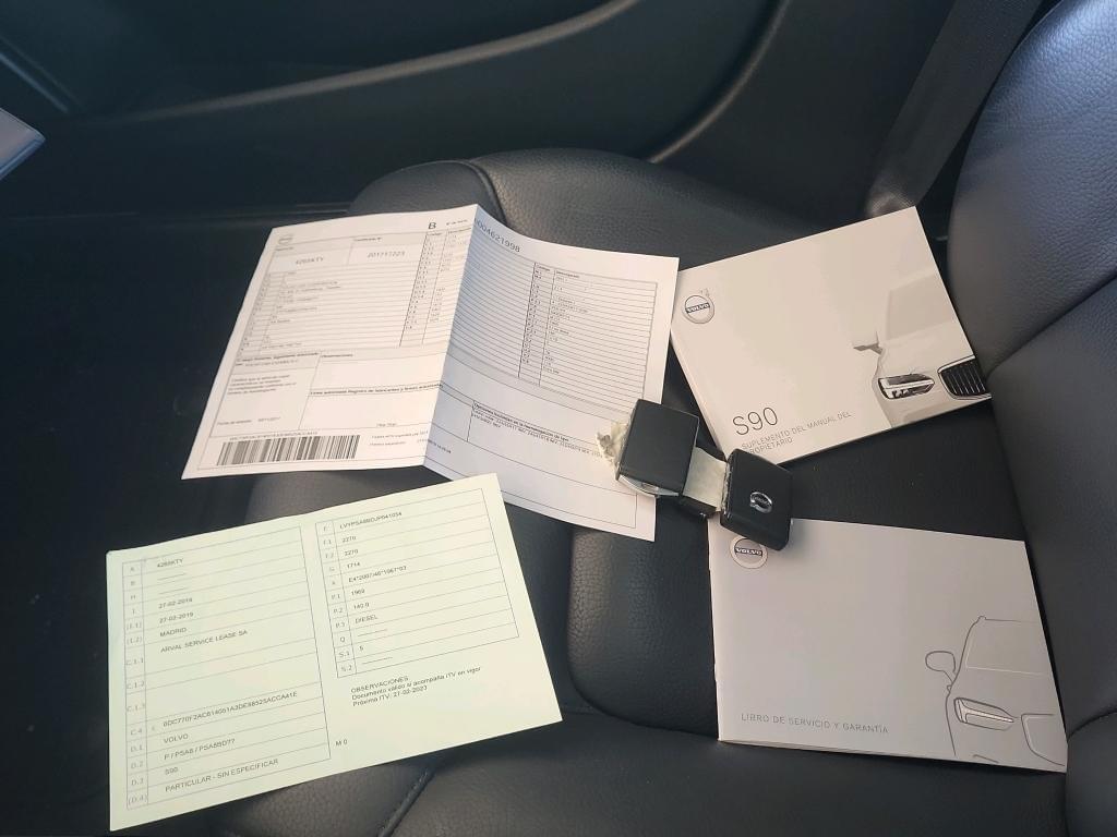 VOLVO S90 SEDáN 2.0 D4 MOMENTUM AUTO 190CV 11 