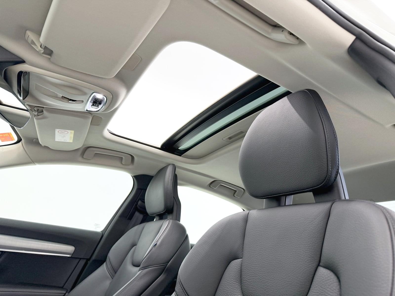 VOLVO S90 SEDáN 2.0 D4 MOMENTUM AUTO 190CV 26 