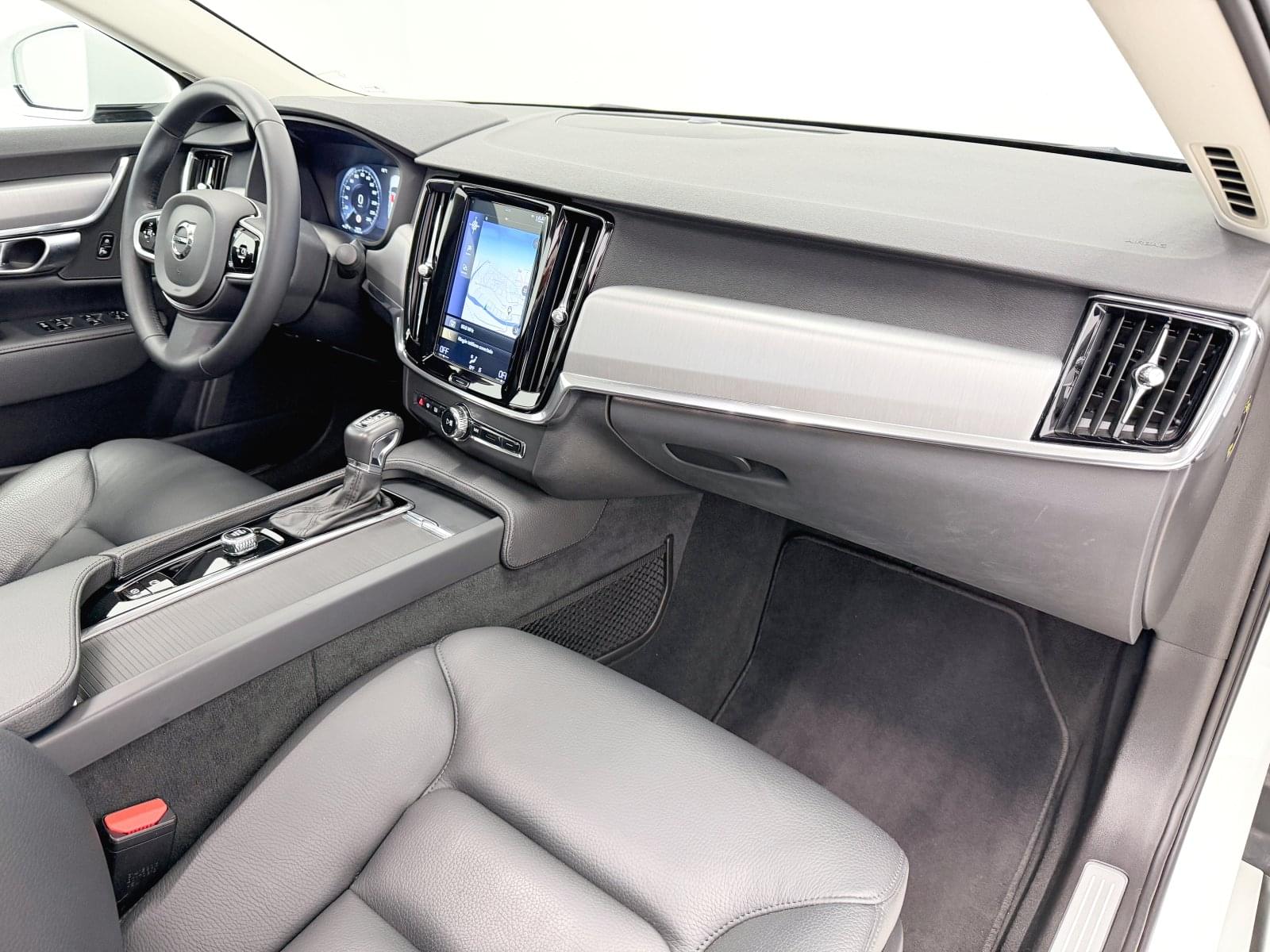 VOLVO S90 SEDáN 2.0 D4 MOMENTUM AUTO 190CV 40 