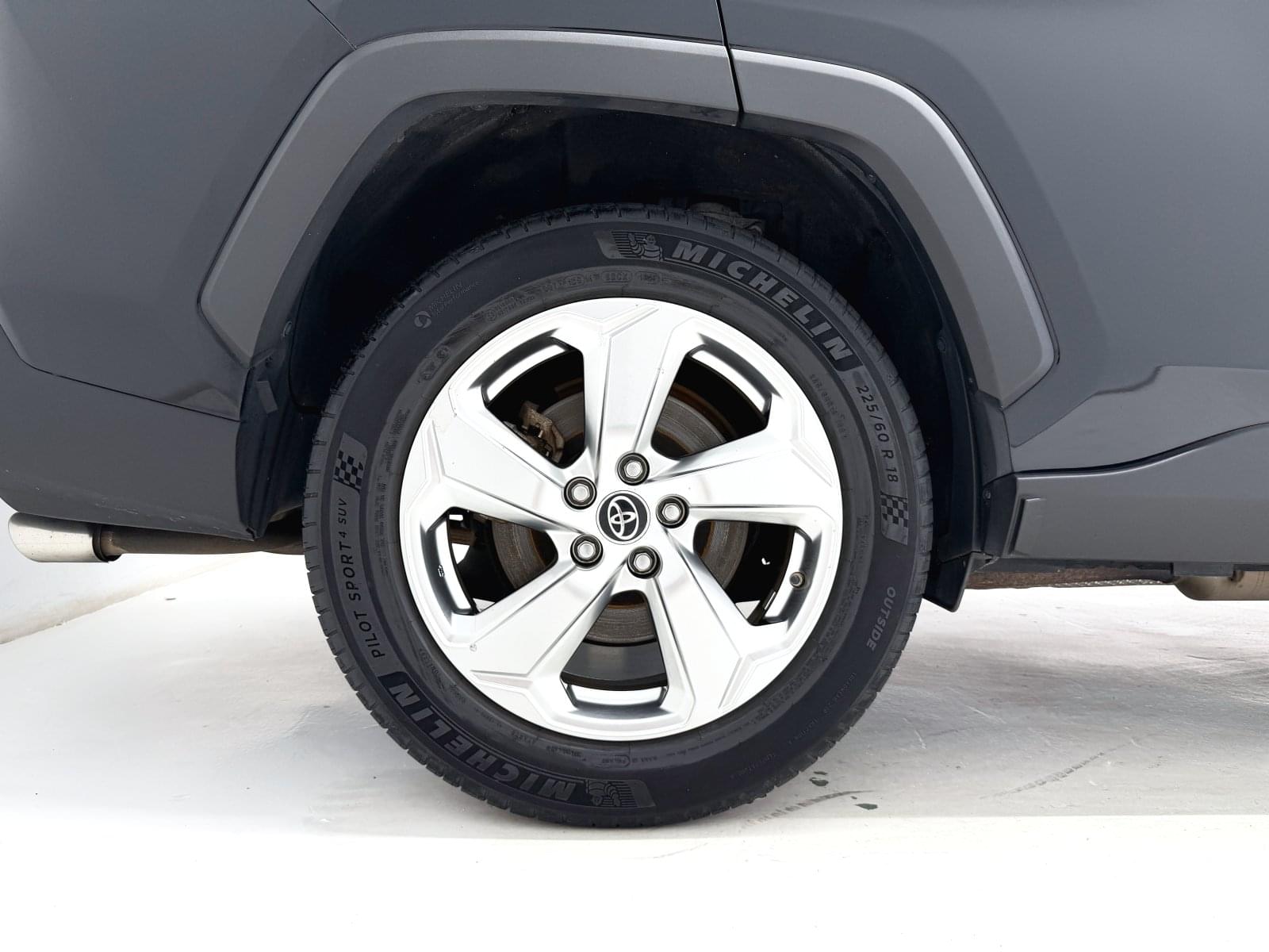 TOYOTA RAV4 2.5L 220H ADVANCE PLUS 24