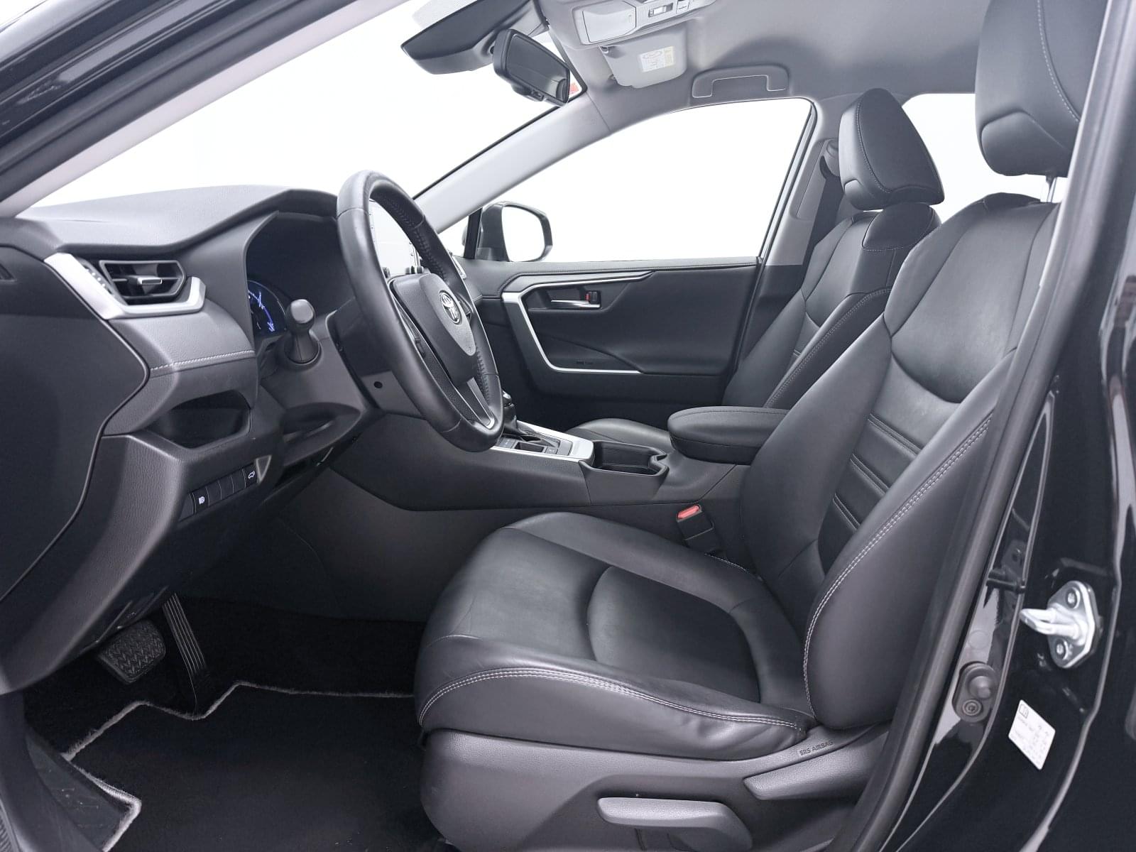 TOYOTA RAV4 2.5L 220H ADVANCE PLUS 26
