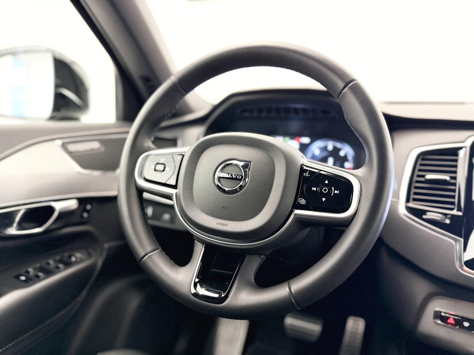 VOLVO XC90 2.0 B5 D AWD RDESIGN 29 