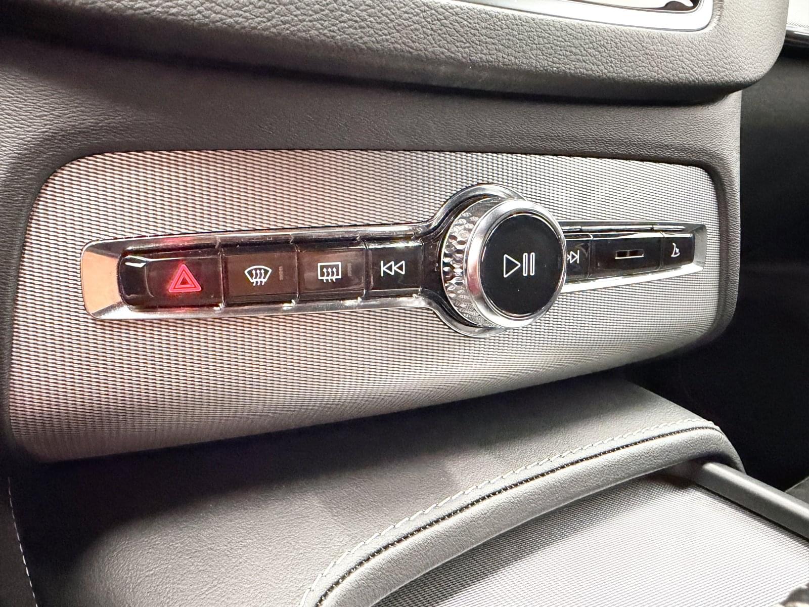 VOLVO XC90 2.0 B5 D AWD RDESIGN 36 