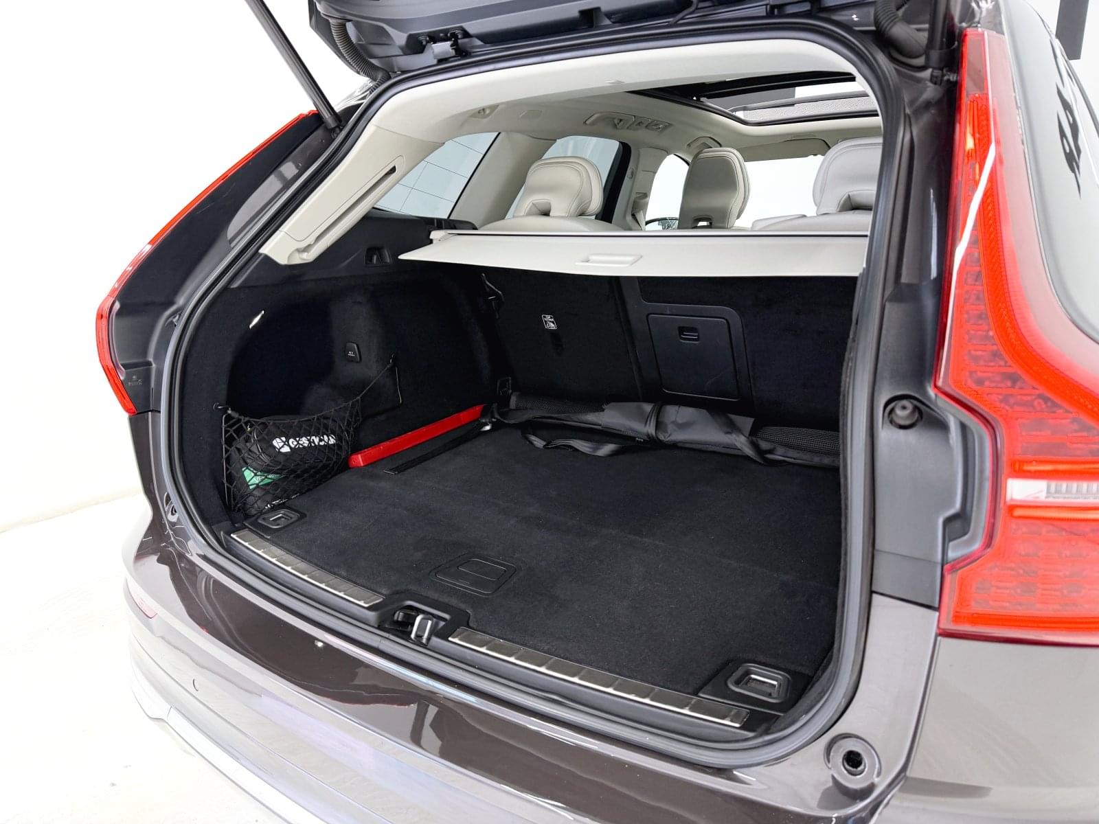 VOLVO XC60 2.0 T6 AWD RECHARGE INSCRIP. AUT 355CV 17 